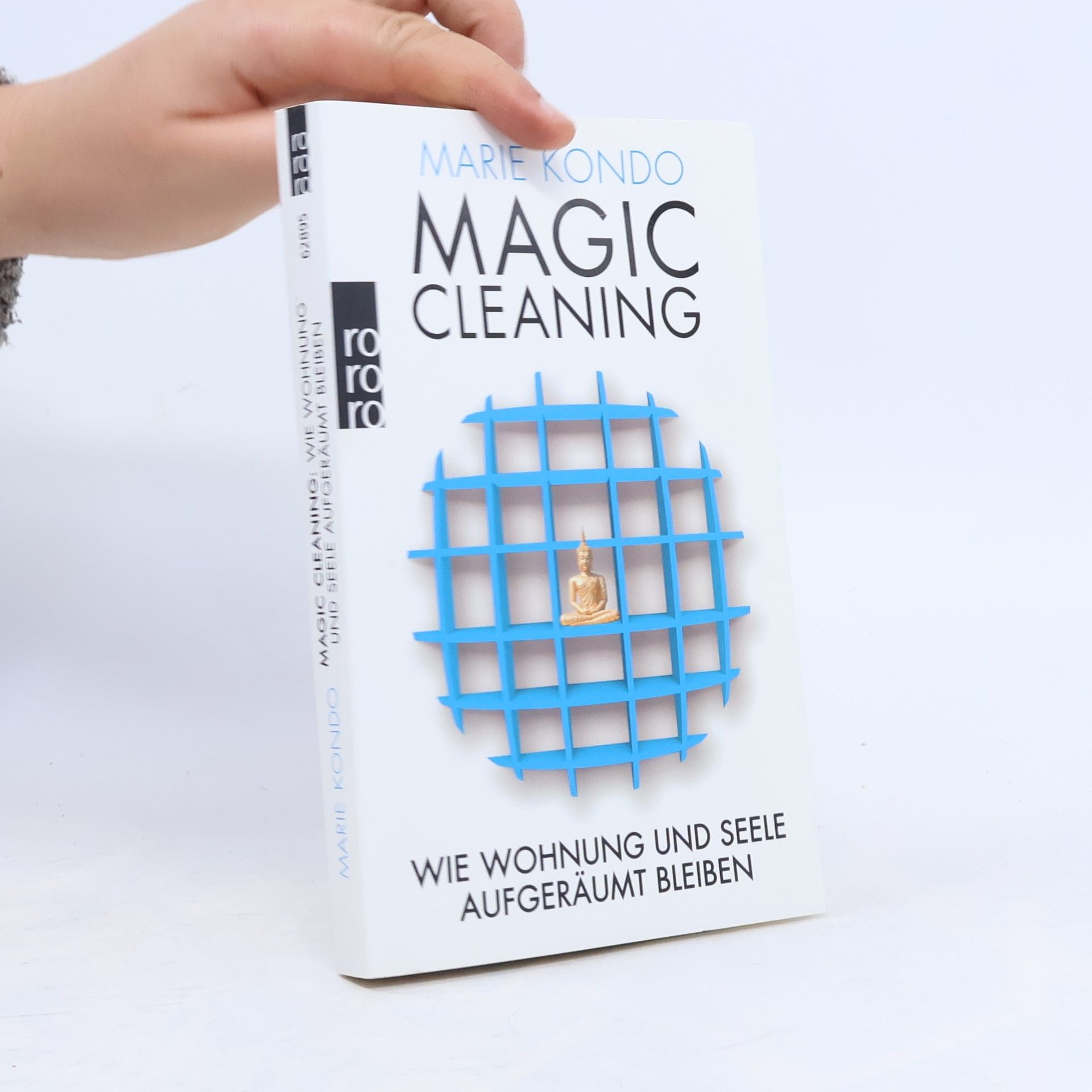 Marie Kondo Magic Cleaning