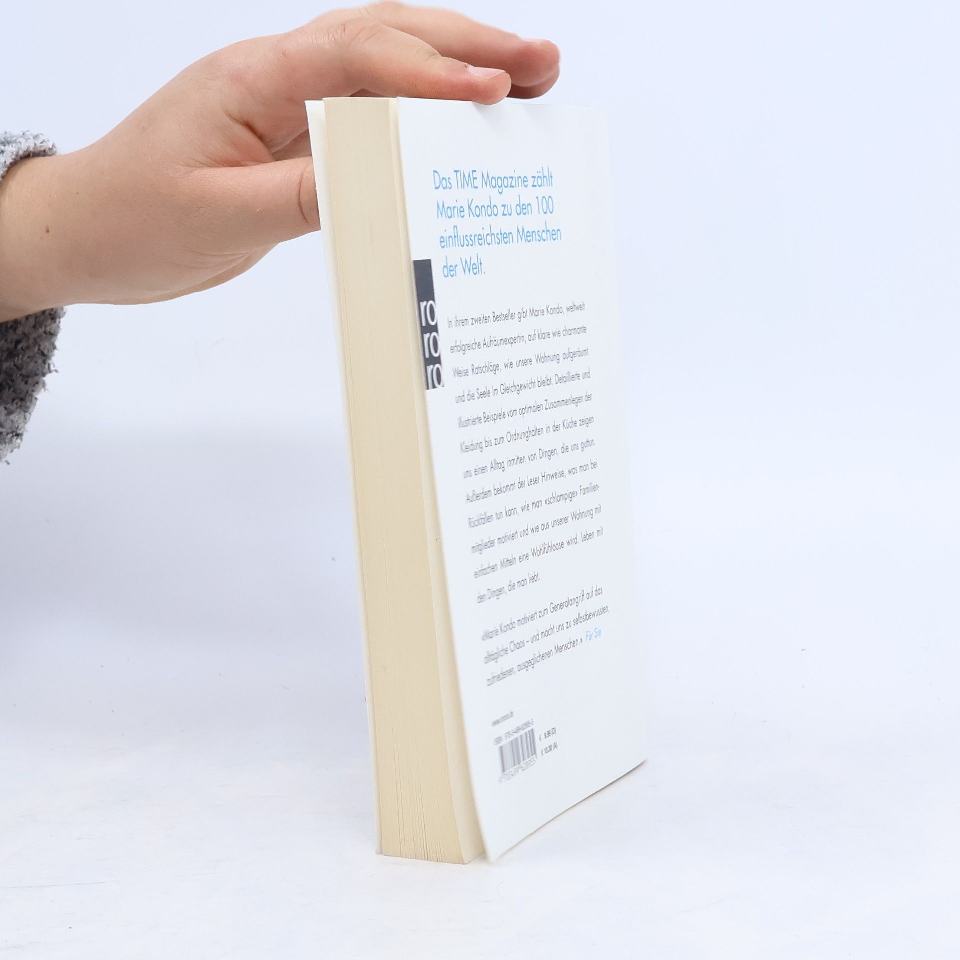 Marie Kondo Magic Cleaning
