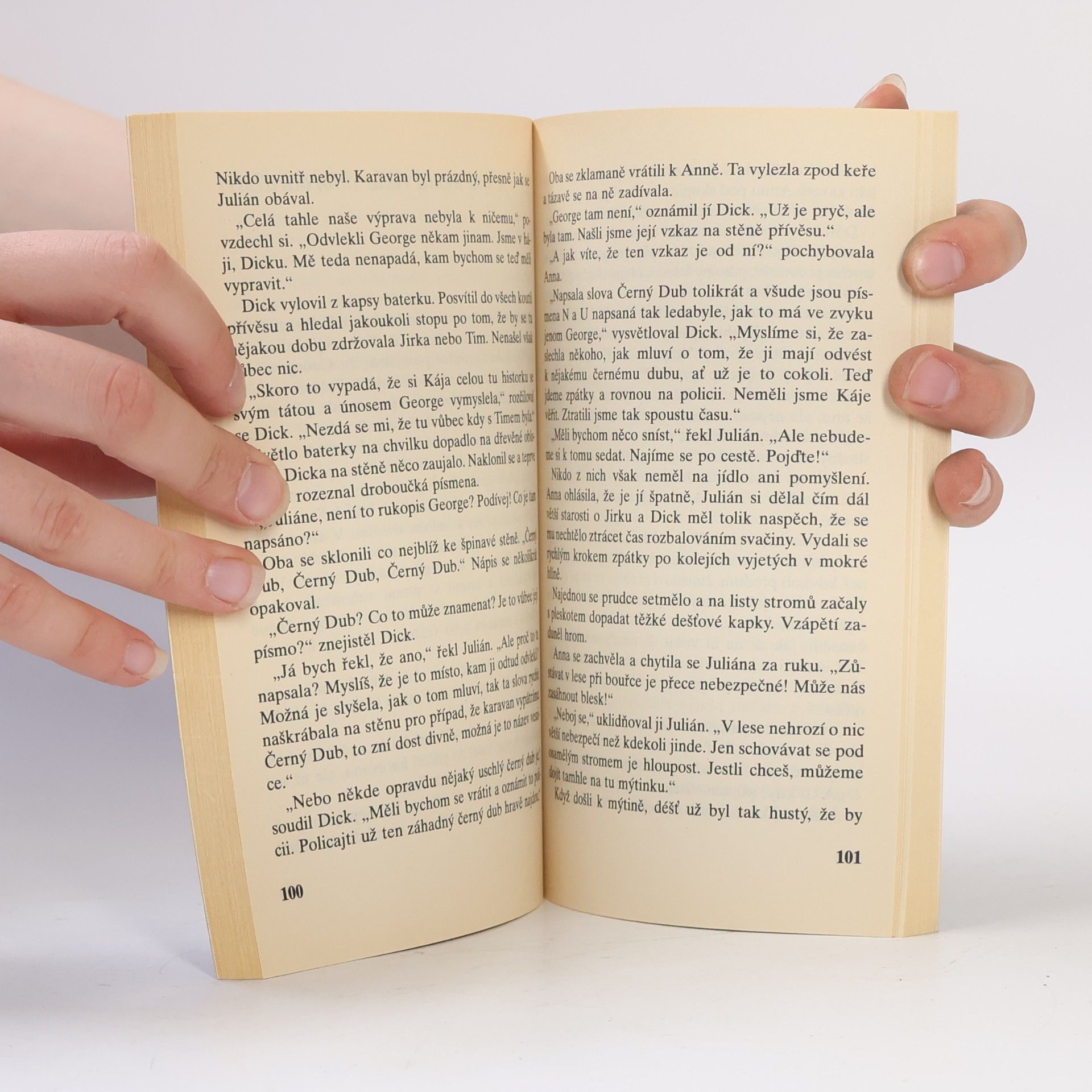 Enid Blyton Pětka už v tom zase lítá