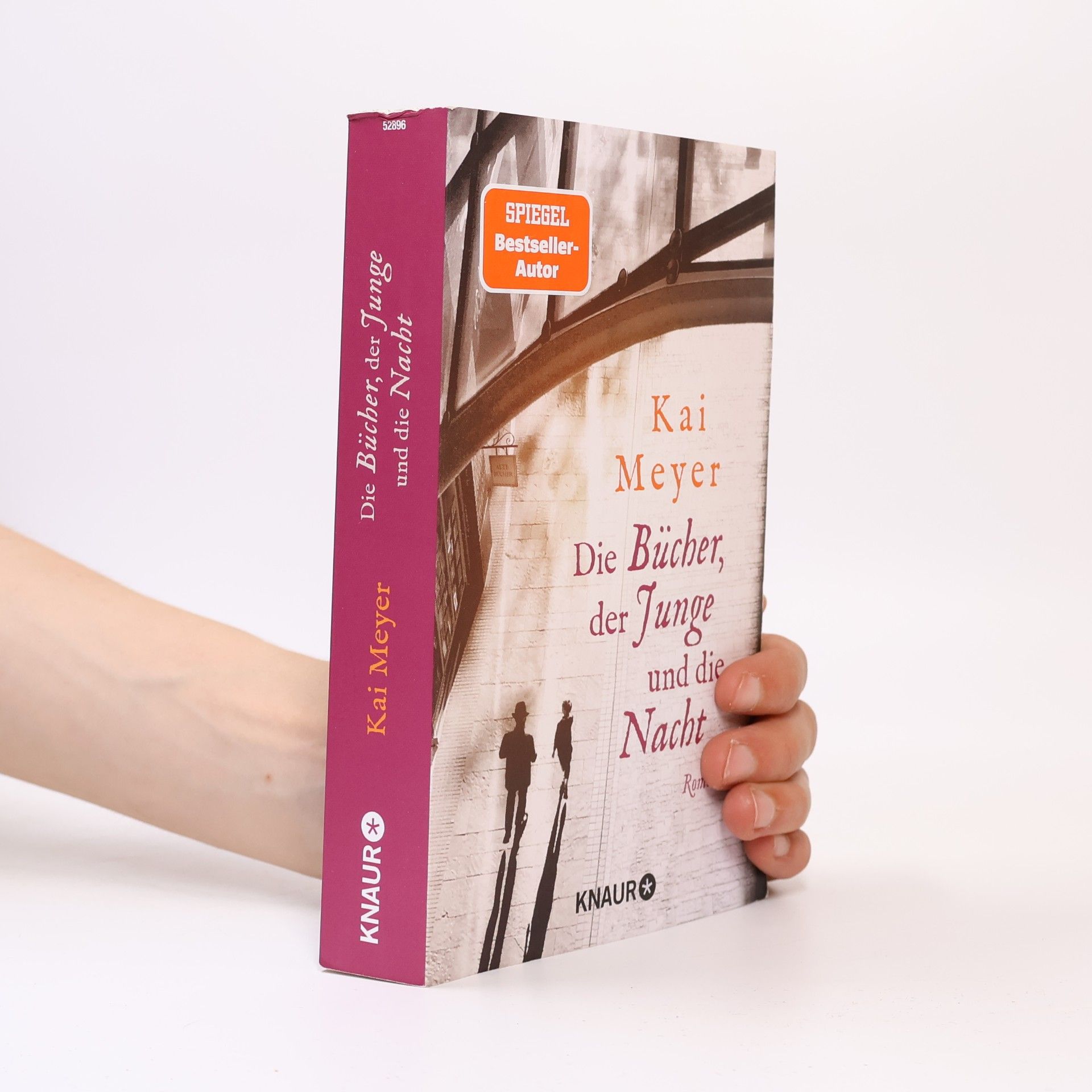 Die Bücher, der Junge und die Nacht