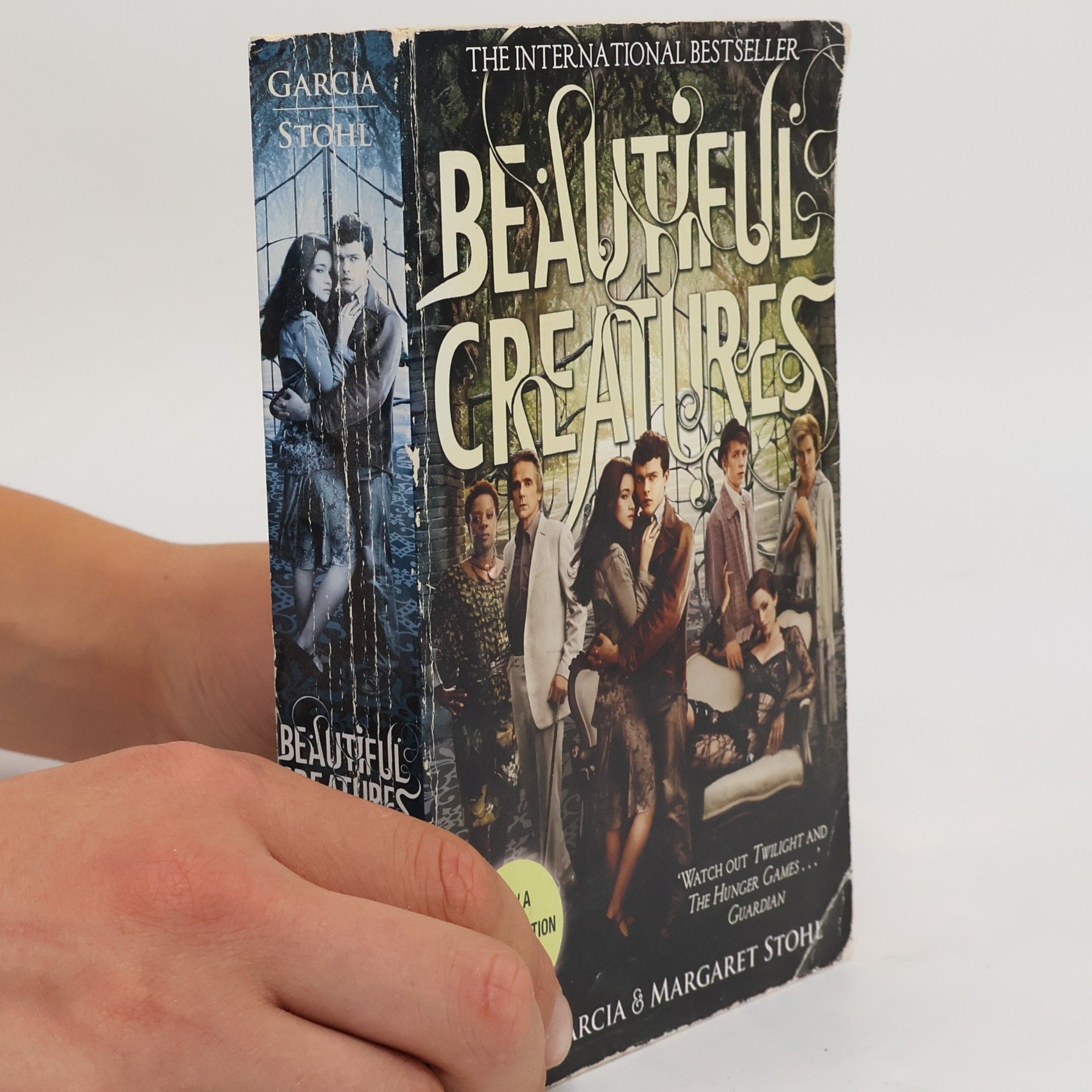 Kami Garcia Beautiful creatures