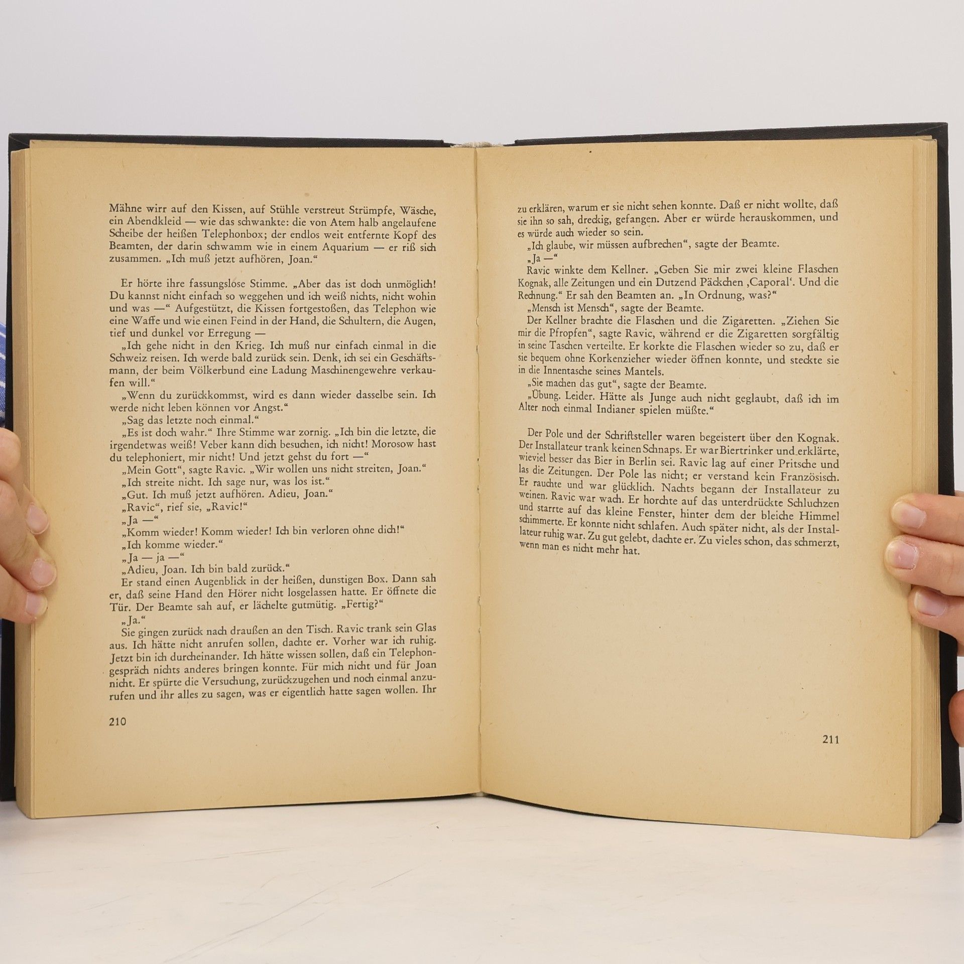 Erich Maria Remarque Arc de Triomphe