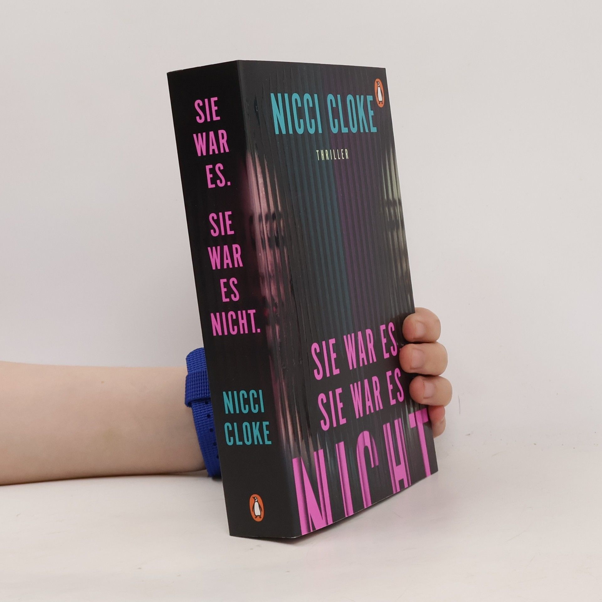 Nicci Cloke Sie war es. Sie war es nicht.