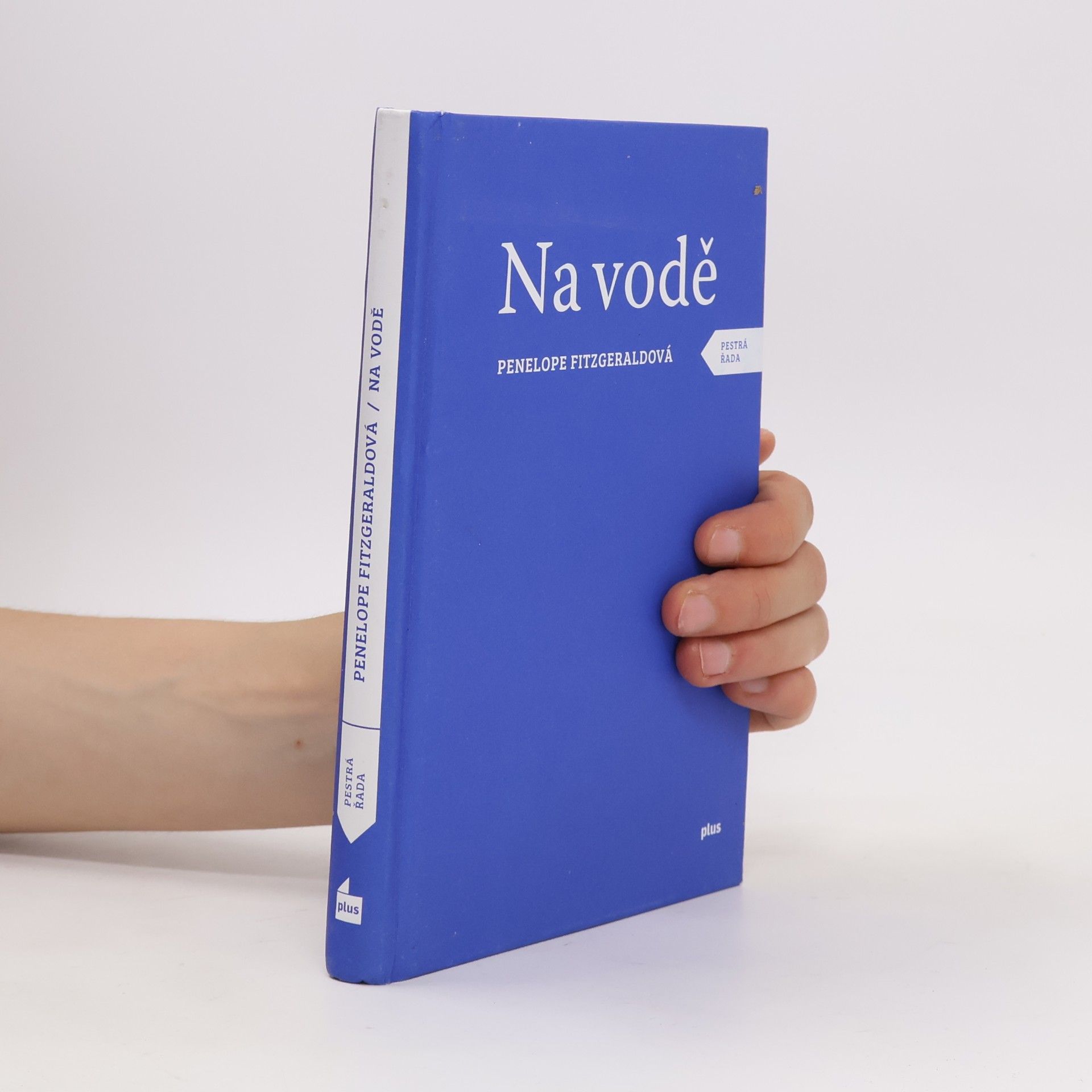 Penelope Fitzgerald Na vodě