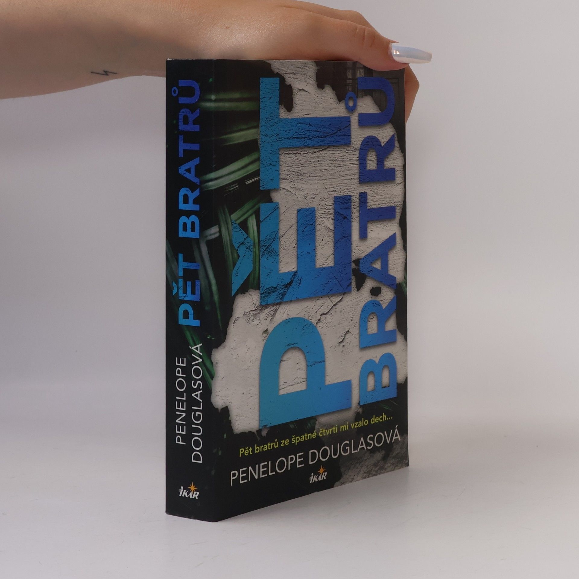 Penelope Douglas Pět bratrů