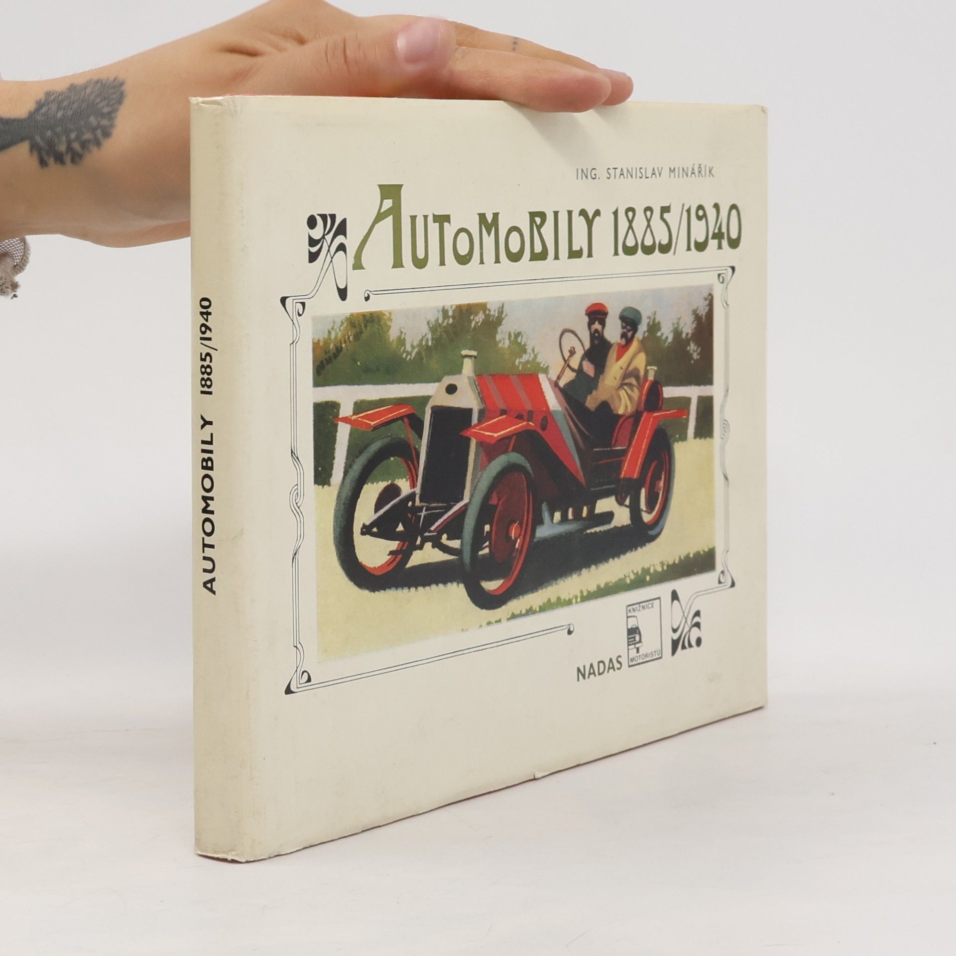 Automobily 1885/1940