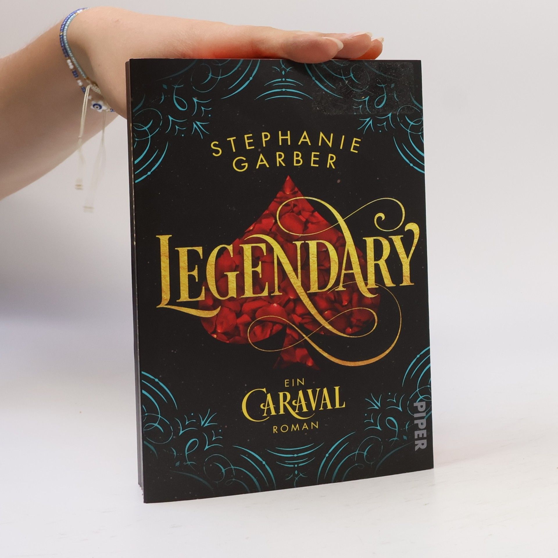 Stephanie Garber Legendary