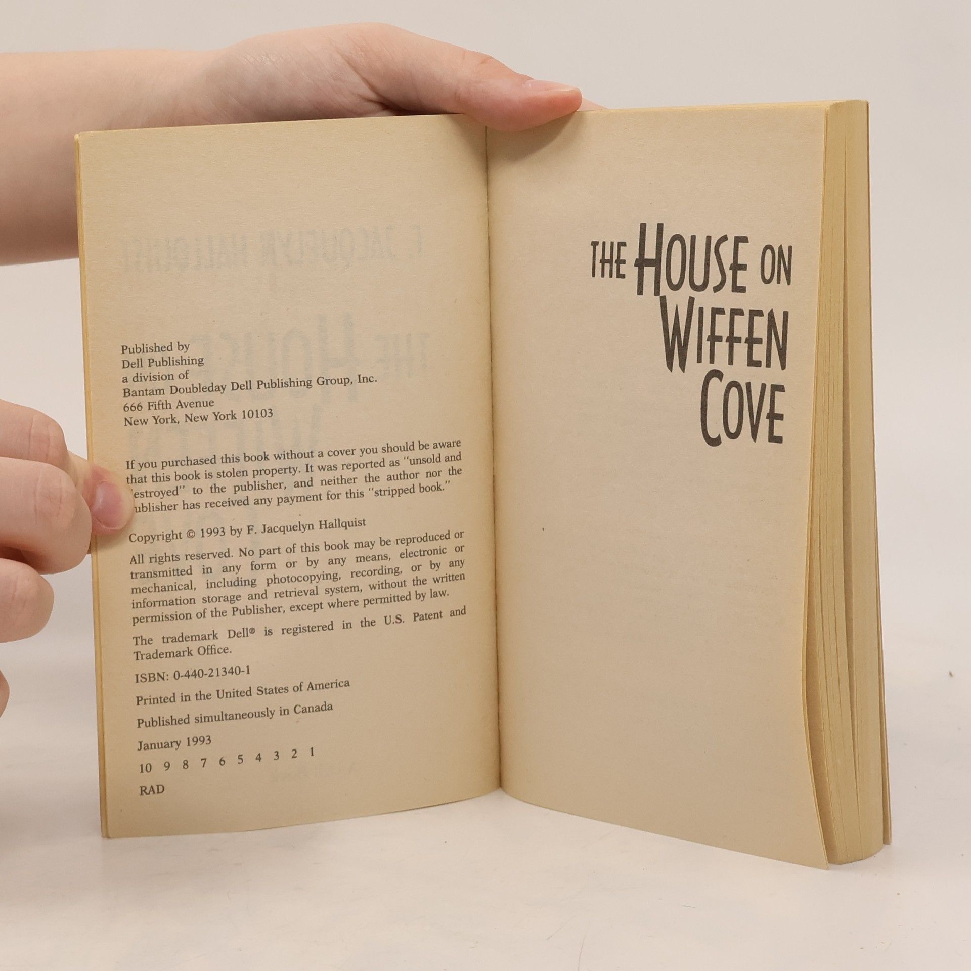 F. Jacquelyn Hallquist The House on Wiffen Cove