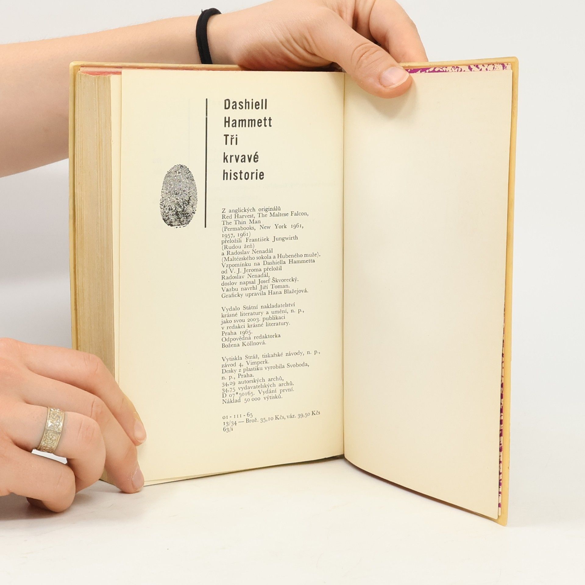 Dashiell Hammett Tři krvavé historie