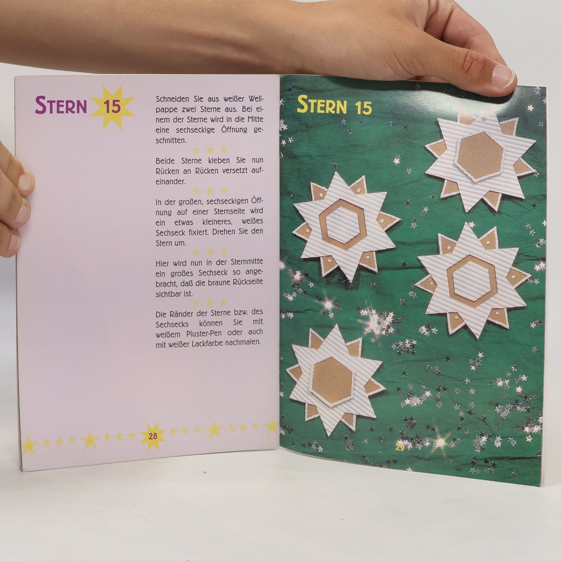 Glitzernde Sterne aus Wellpappe