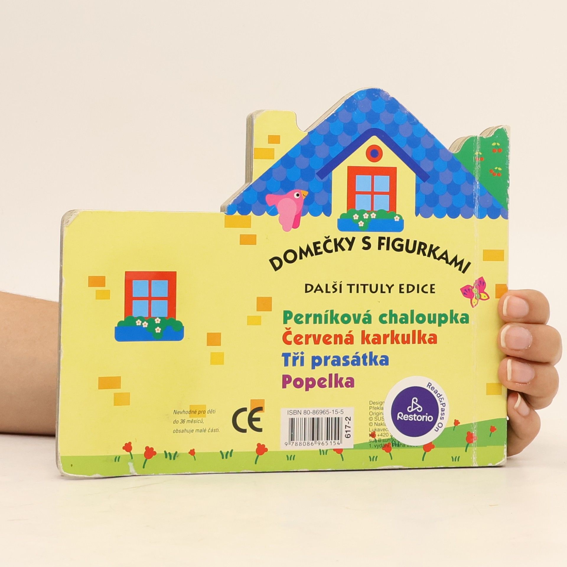Červená Karkulka s figurkou