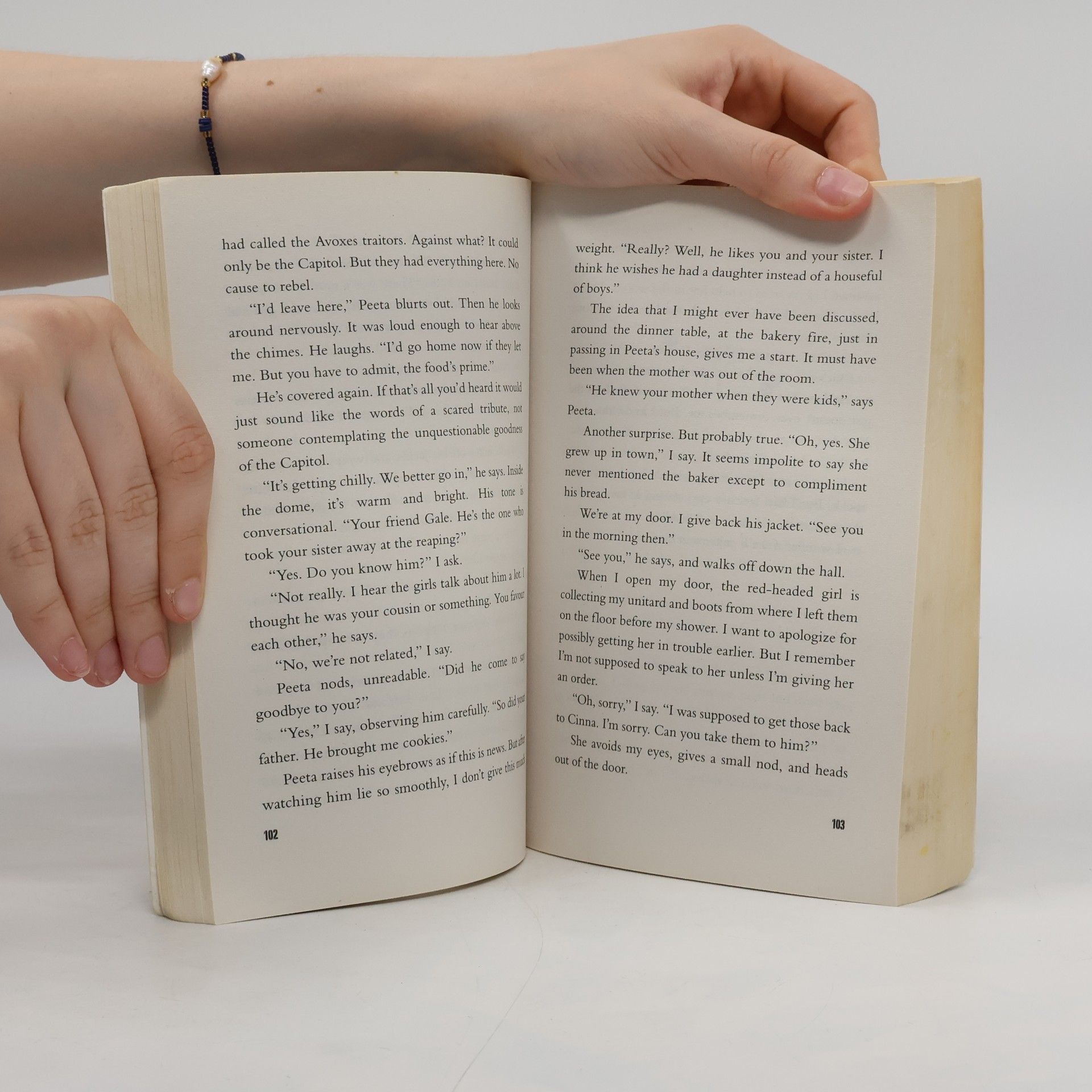 Suzanne Collins The Hunger games