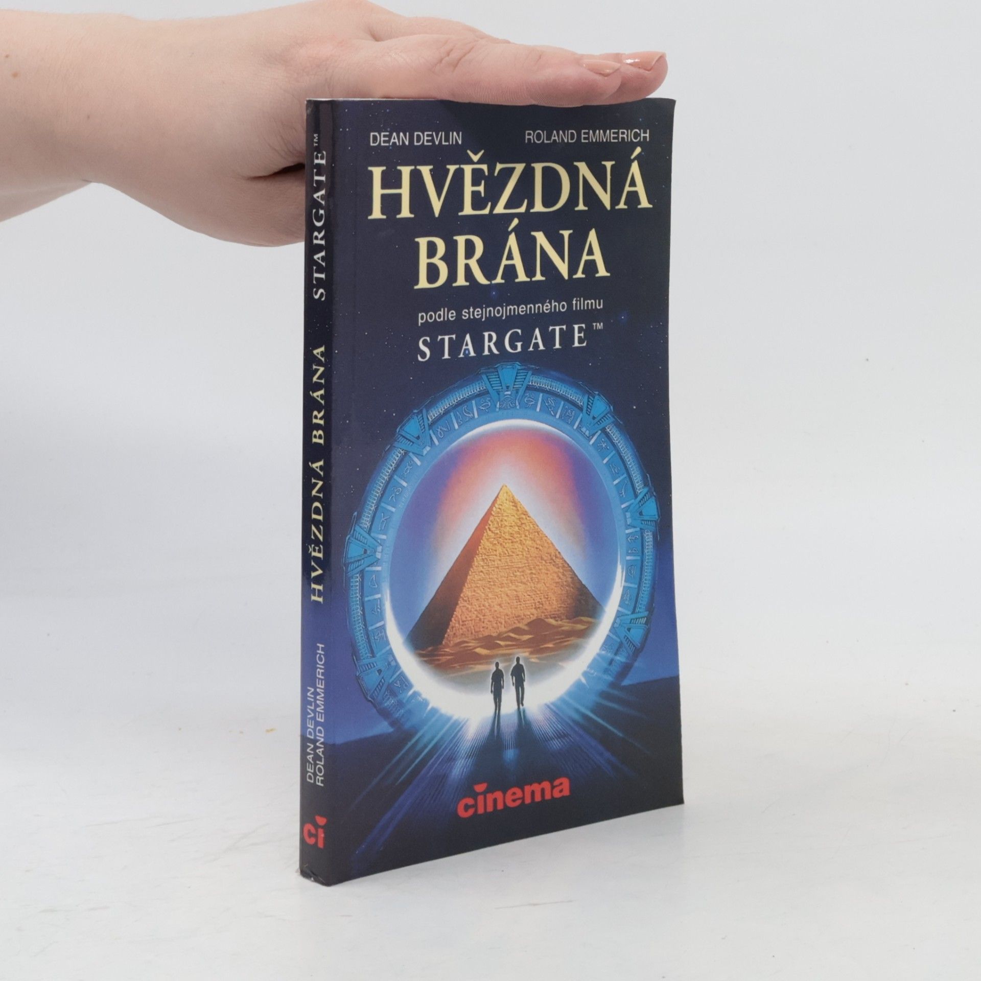 Dean Devlin Hvězdná brána. Stargate