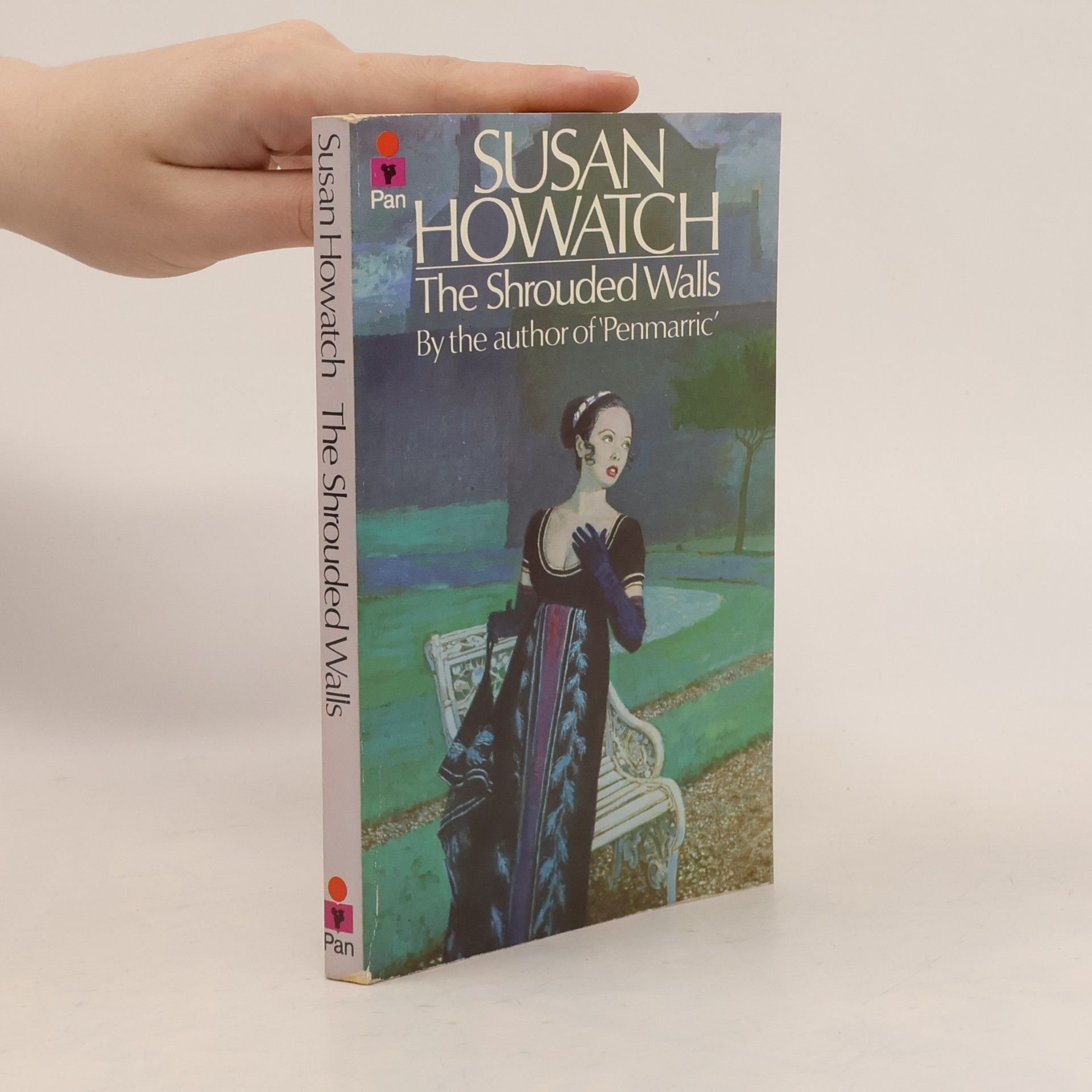 Susan Howatch The Shrouded Walls