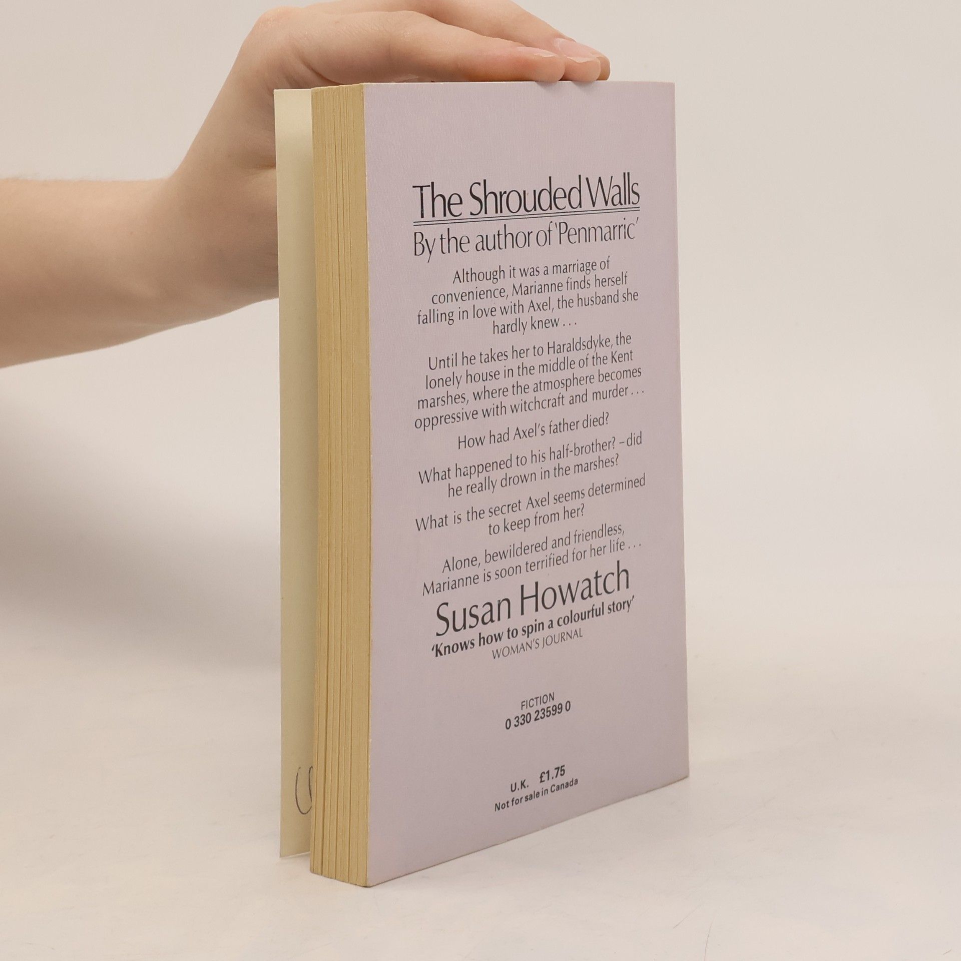 Susan Howatch The Shrouded Walls