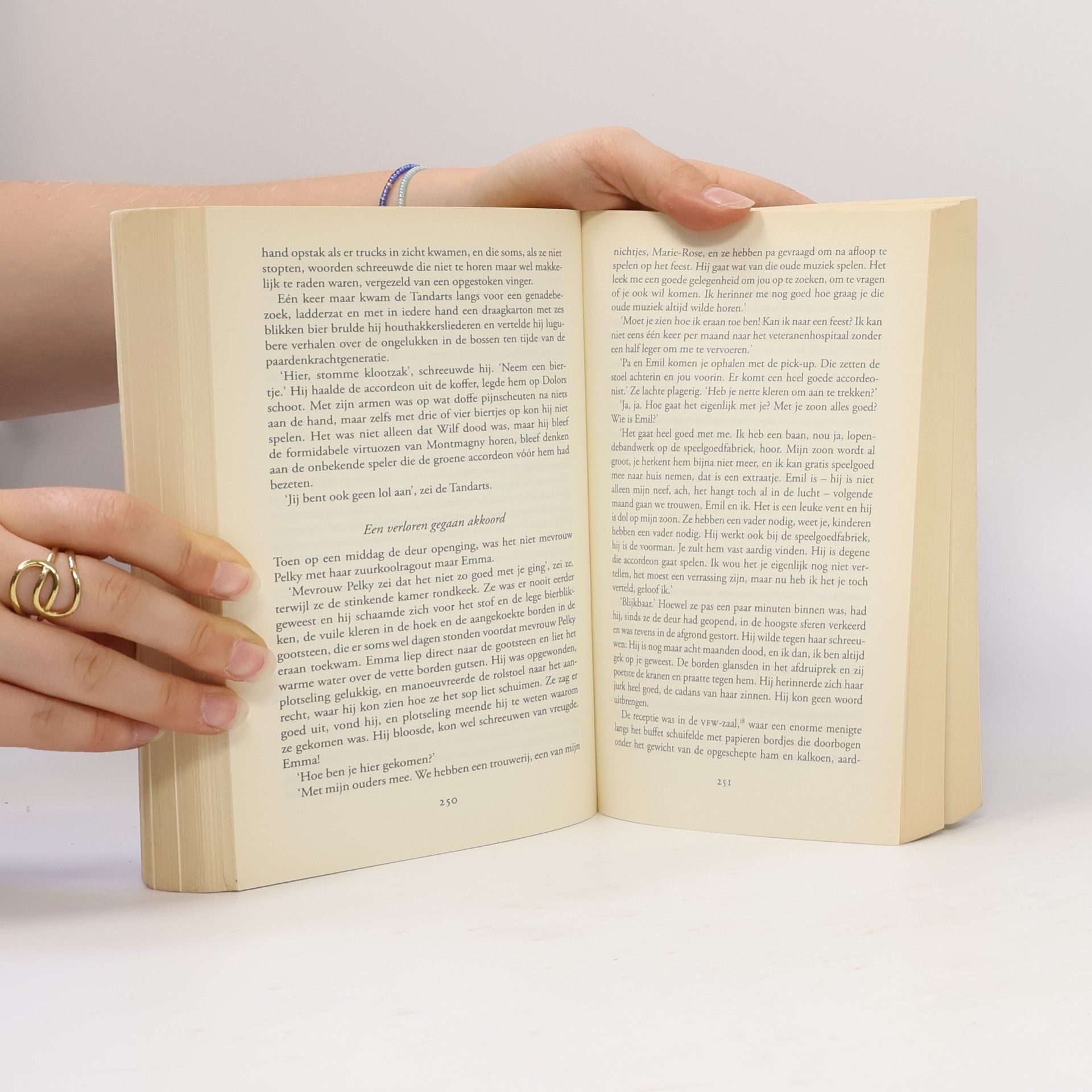 Edna Annie Proulx Accordeonmisdaden