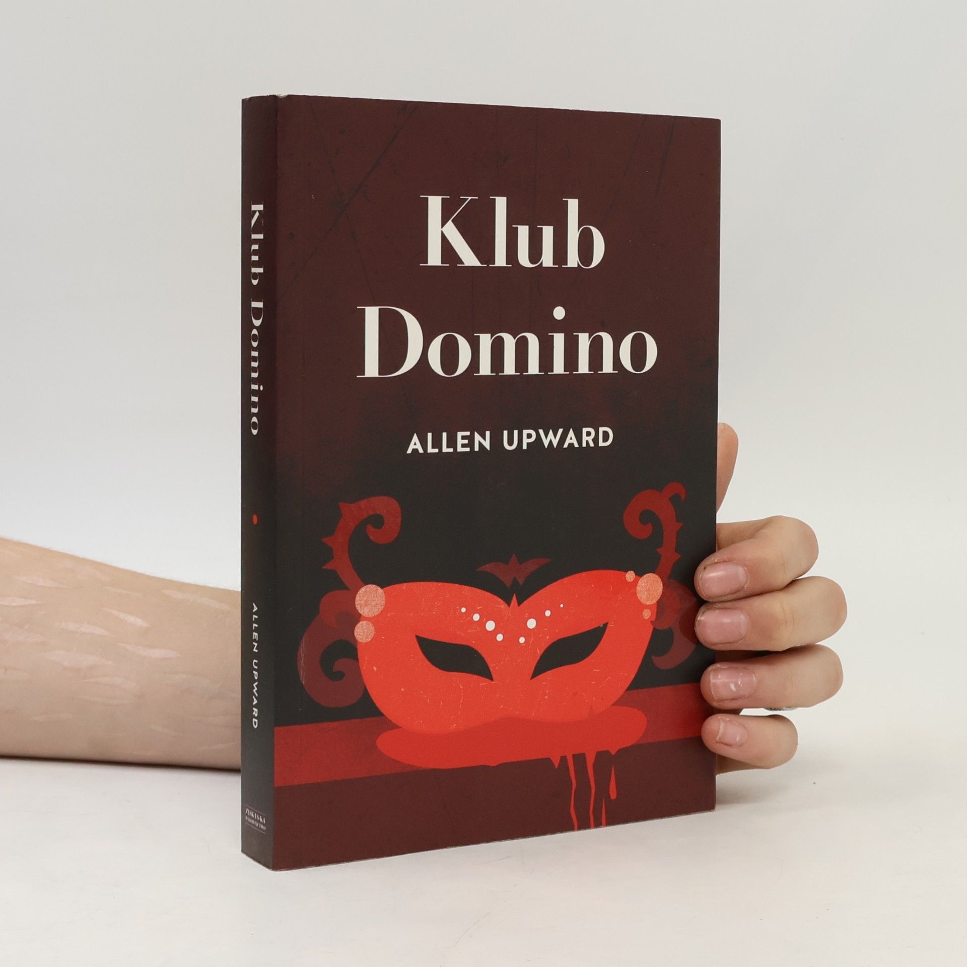 Allen Upward Klub Domino