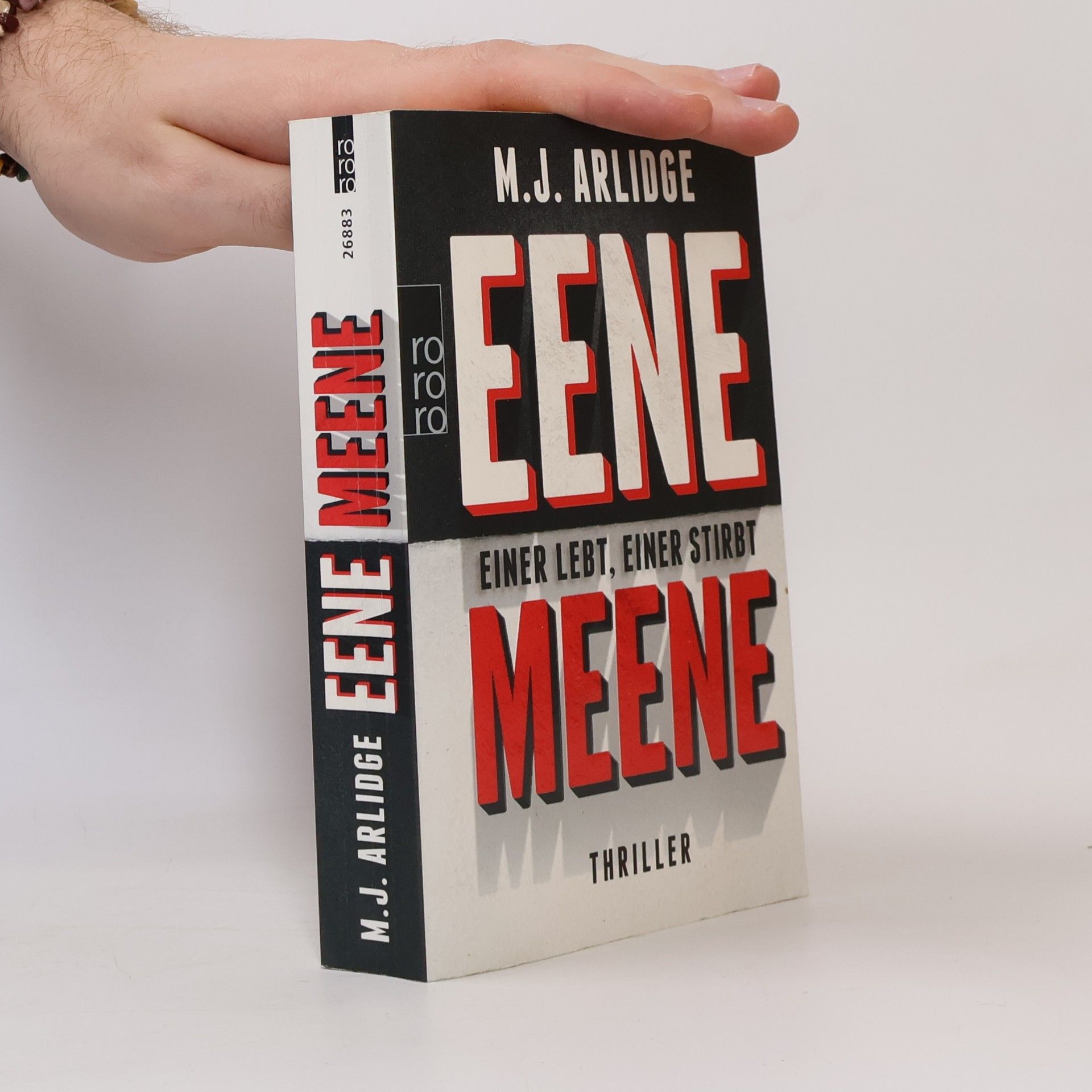 M. J. Arlidge Eene Meene