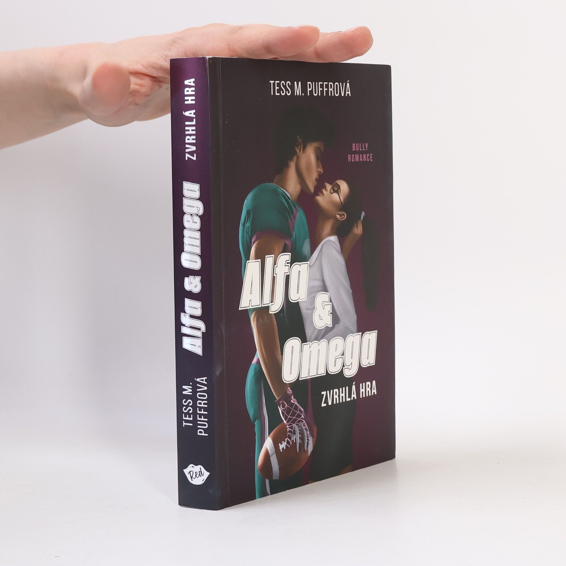 Tess M. Puffrová Alfa & Omega. Zvrhlá hra