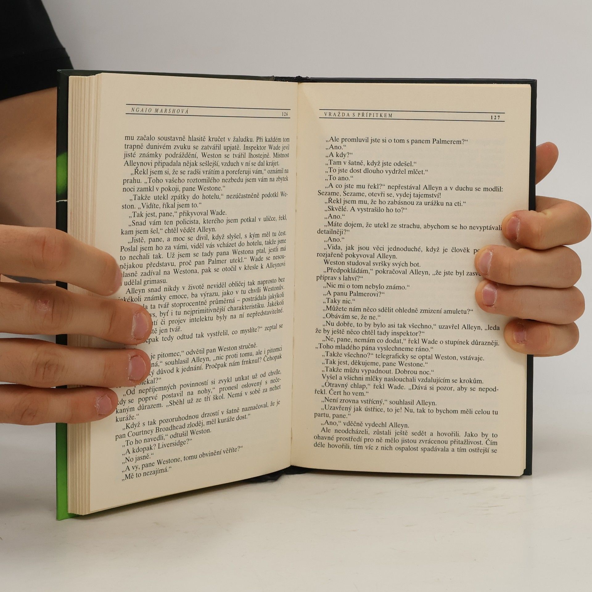 Ngaio Marsh Vražda s přípitkem