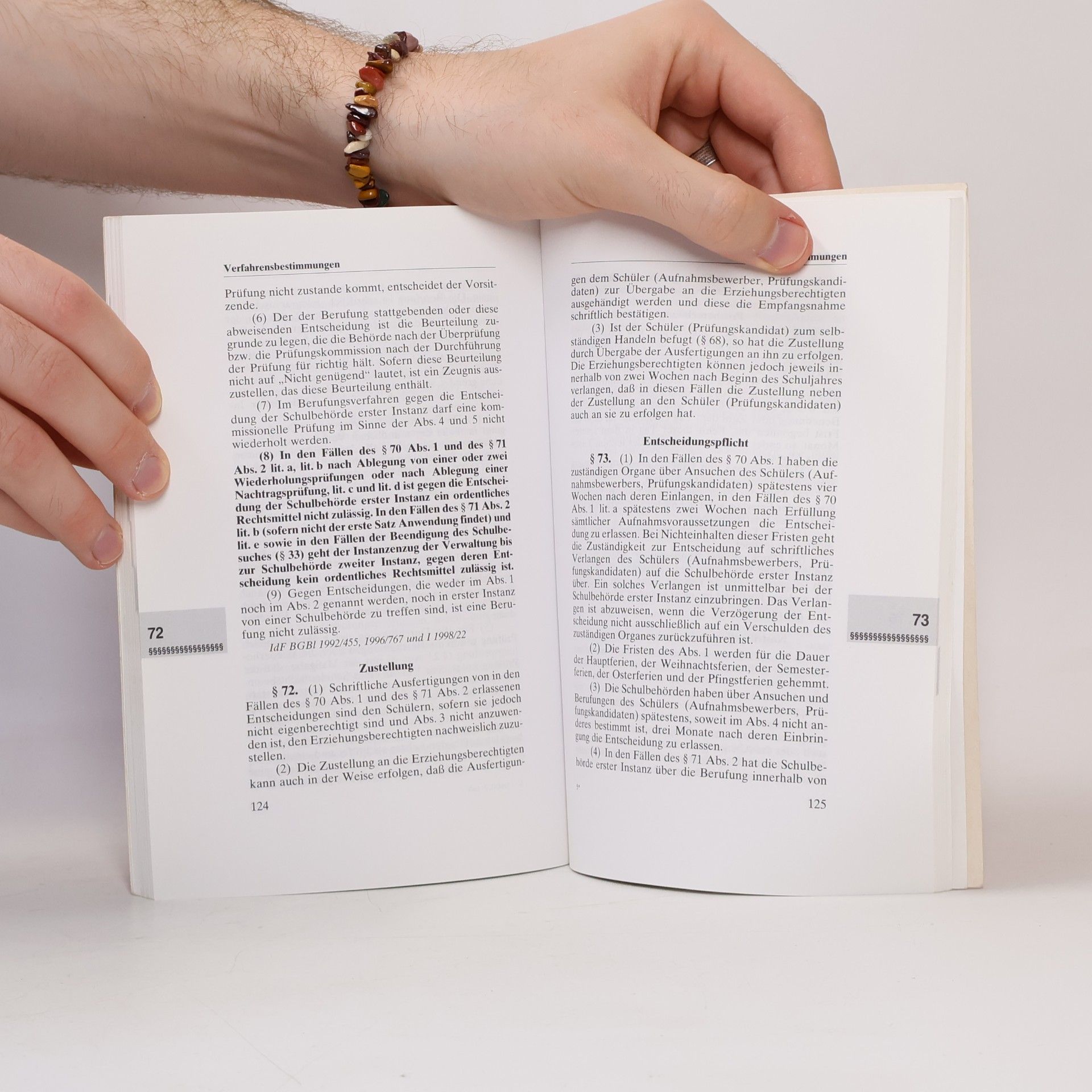 Various authors Schulunterrichtsgesetz