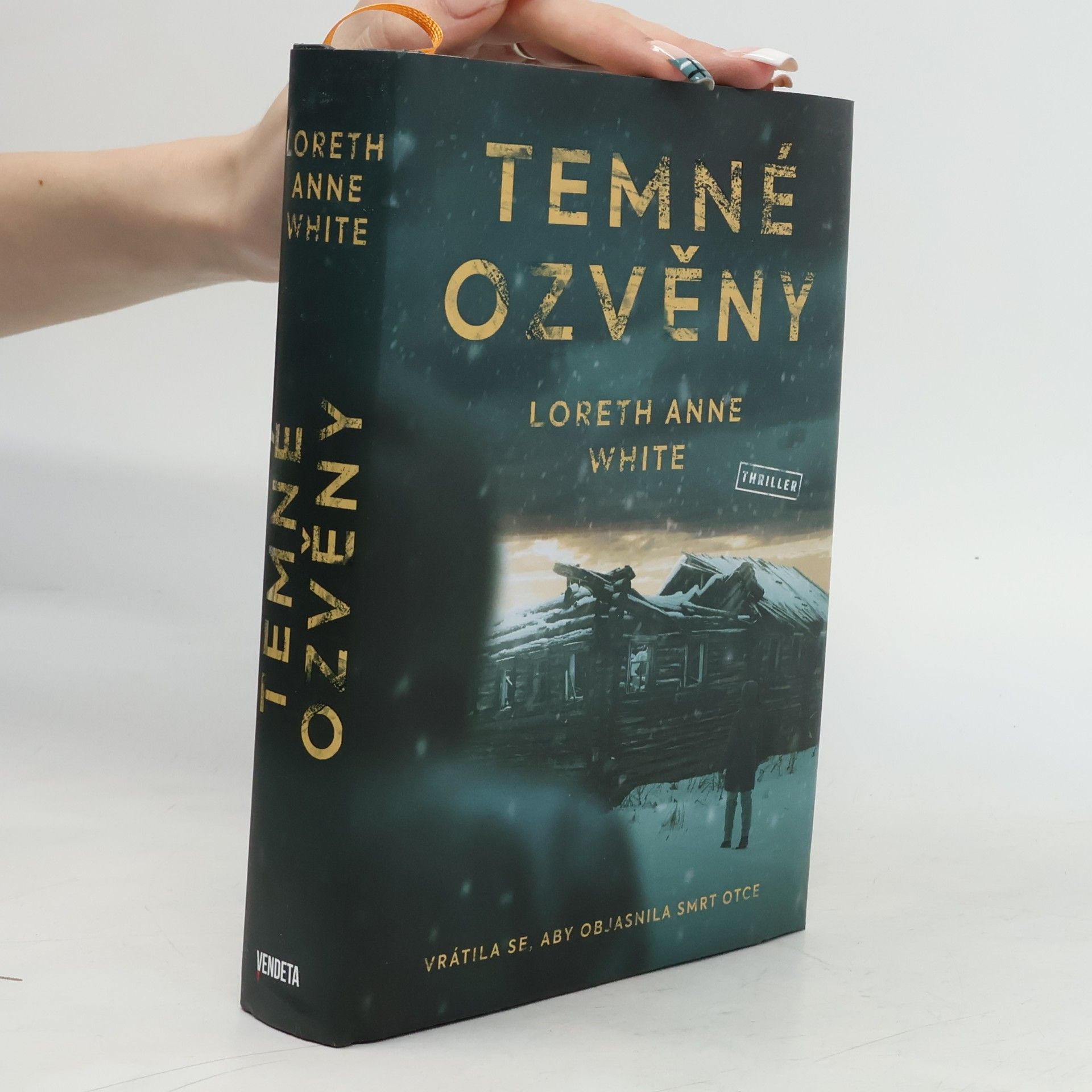 Loreth Anne White Temné ozvěny