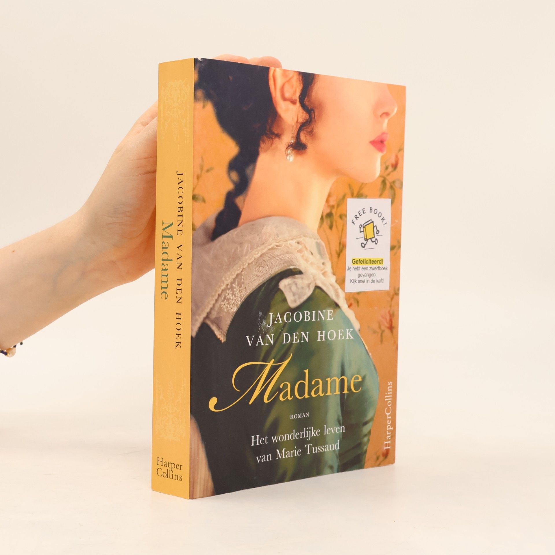 Jacobine van den Hoek Madame: het wonderlijke leven van Marie Tussaud