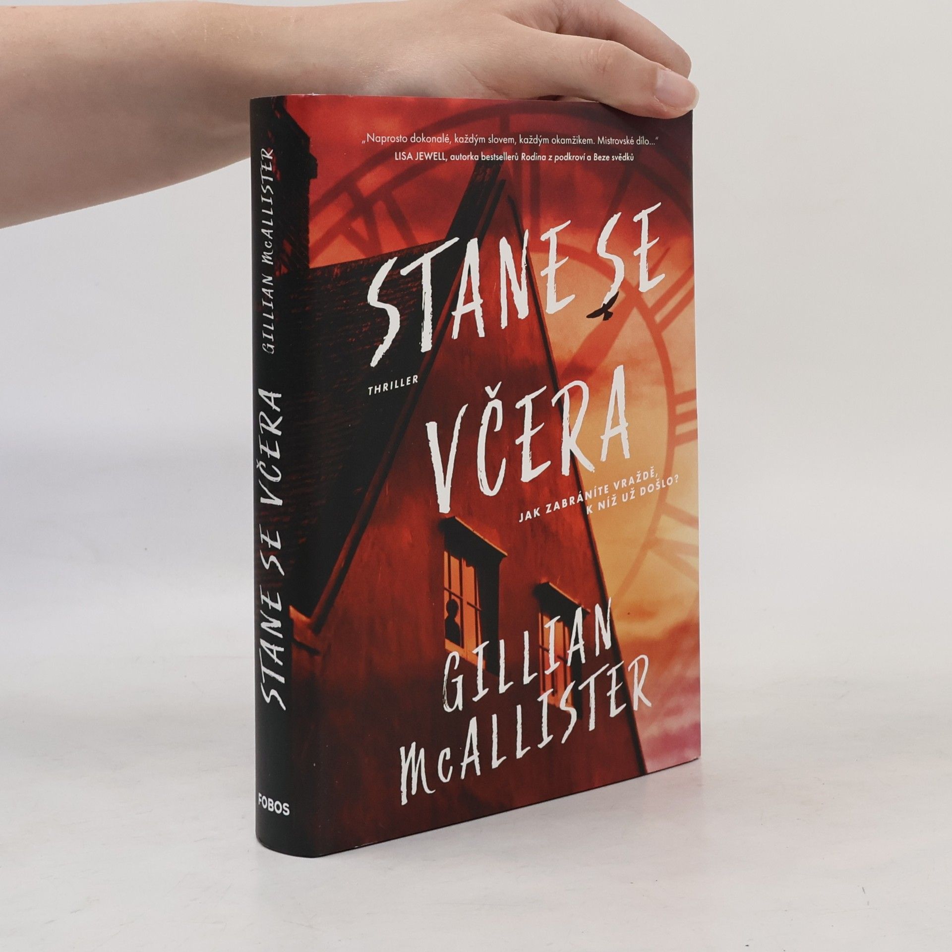 Gillian McAllister Stane se včera