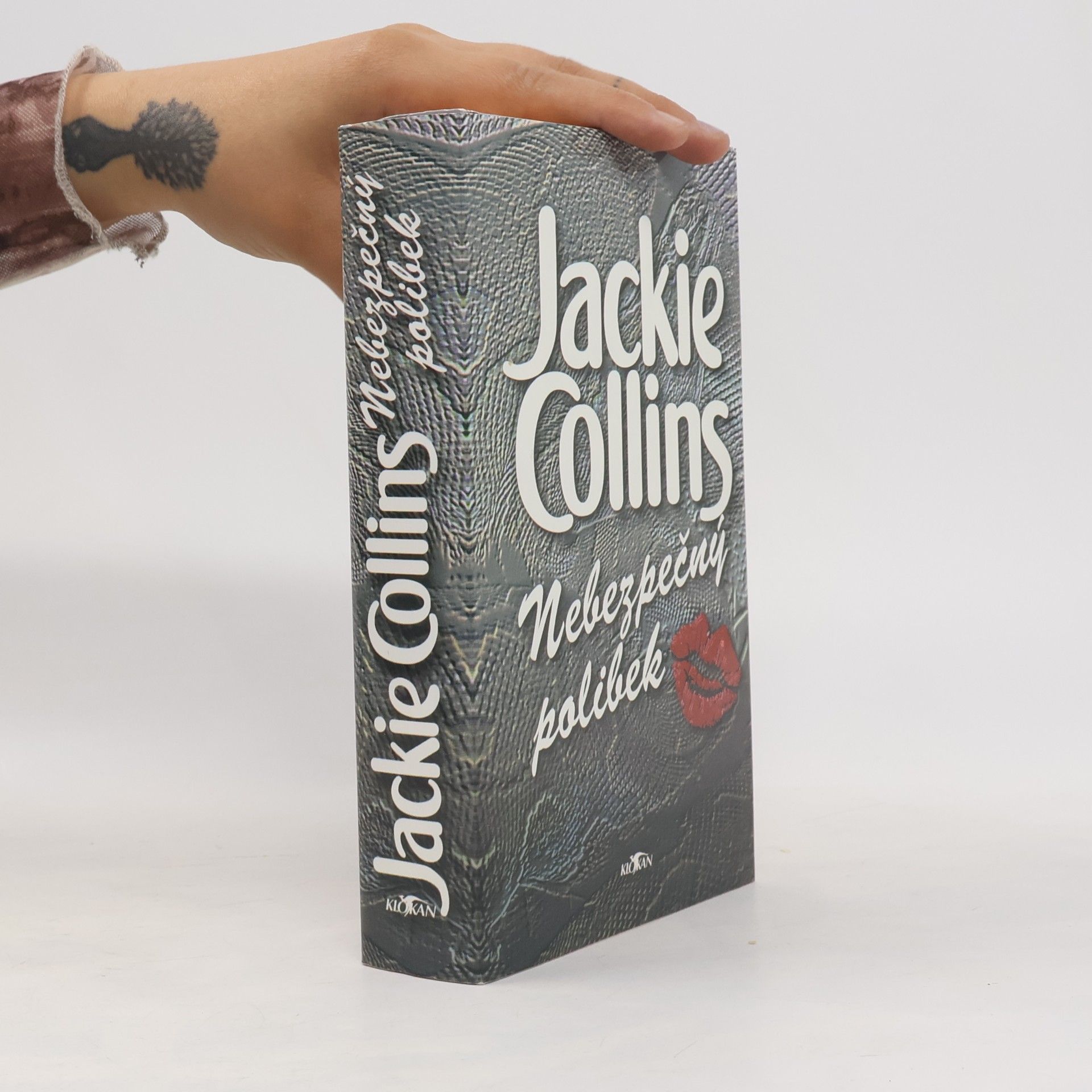 Jackie Collins Nebezpečný polibek