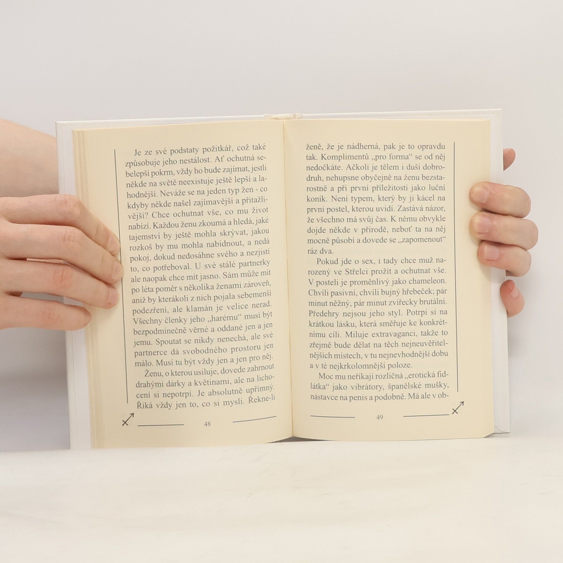 Peter M. Jolin Střelec: Křížem krážem zvěrokruhem