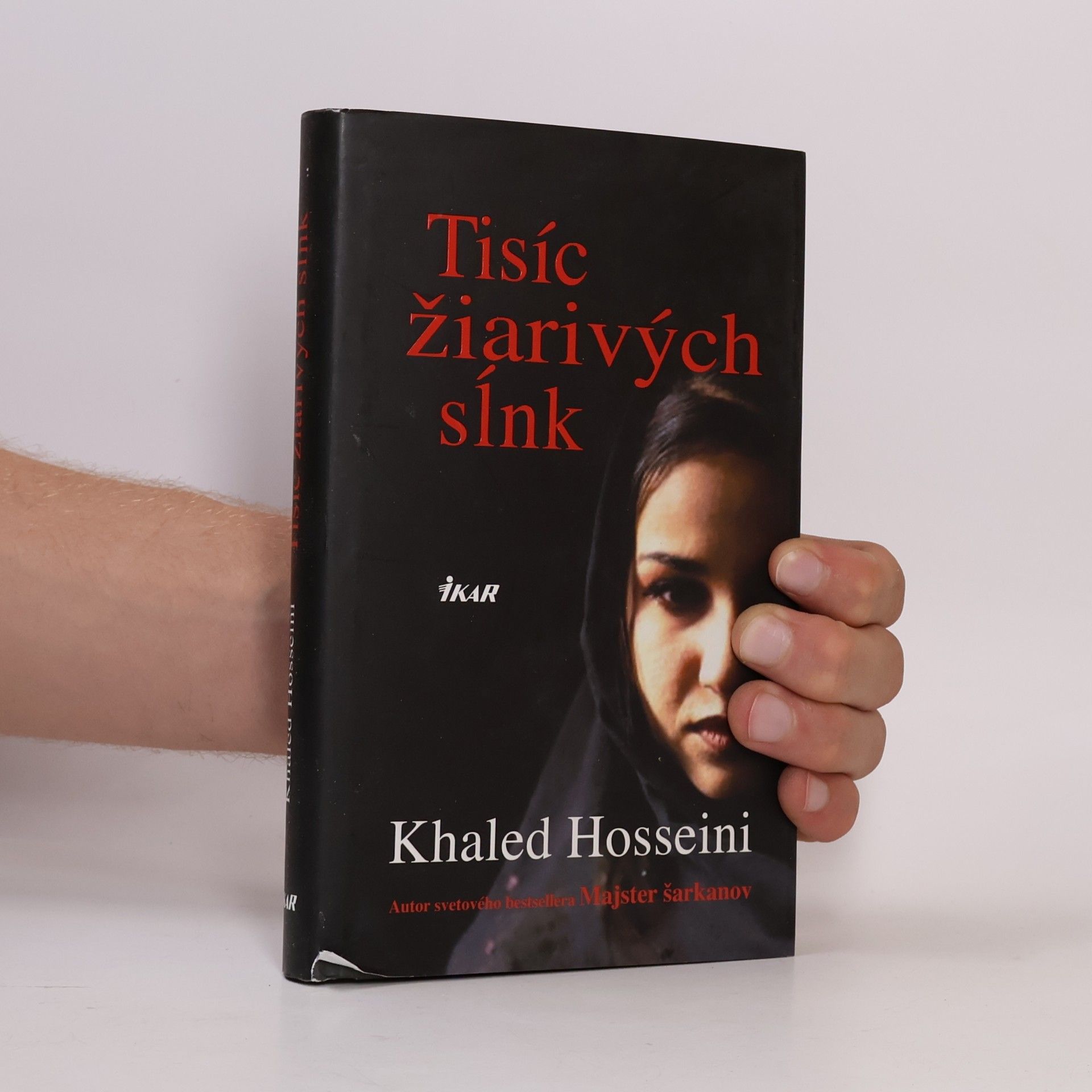Khaled Hosseini Tisíc žiarivých sĺnk