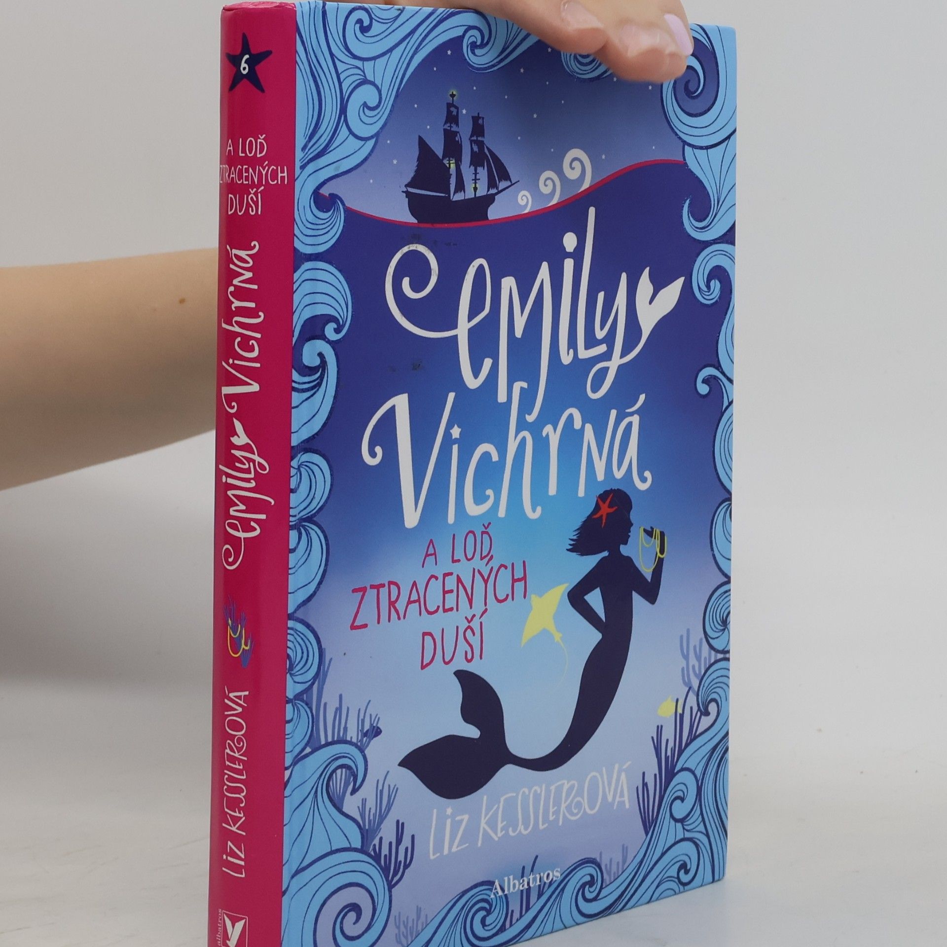 Liz Kessler Emily Vichrná a loď ztracených duší