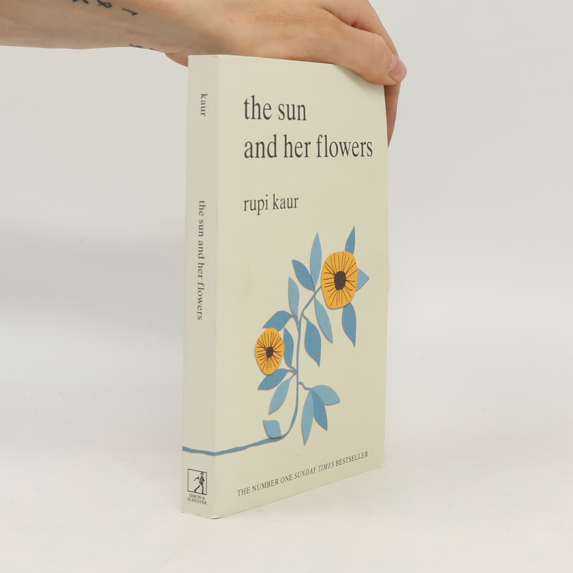 Rupi Kaur The Sun And Her Flowers