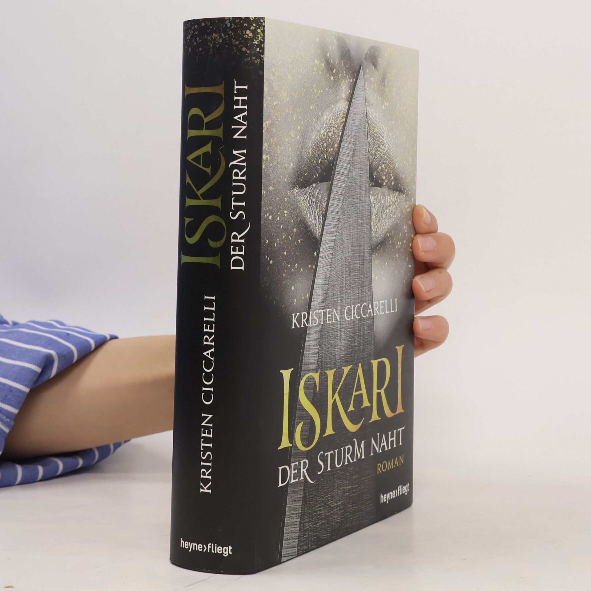 Kristen Ciccarelli Iskari - Der Sturm naht