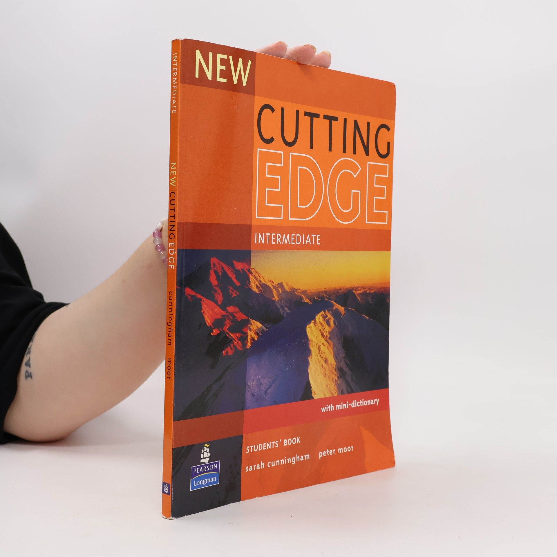 Peter Moor New Cutting Edge Intermediate. Student's Book