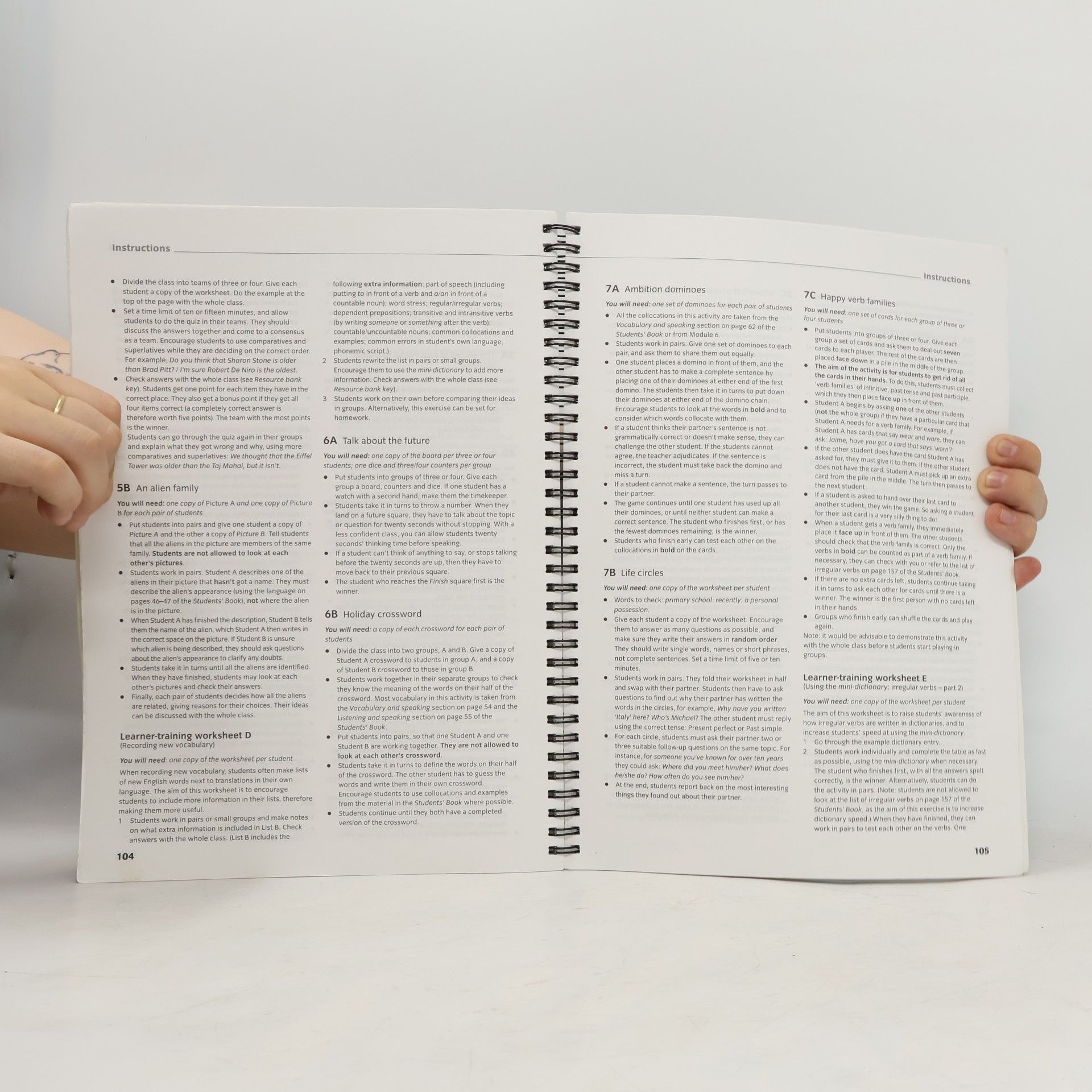 Kolektiv autorů New cutting edge. Pre-intermediate. Teacher's resource book