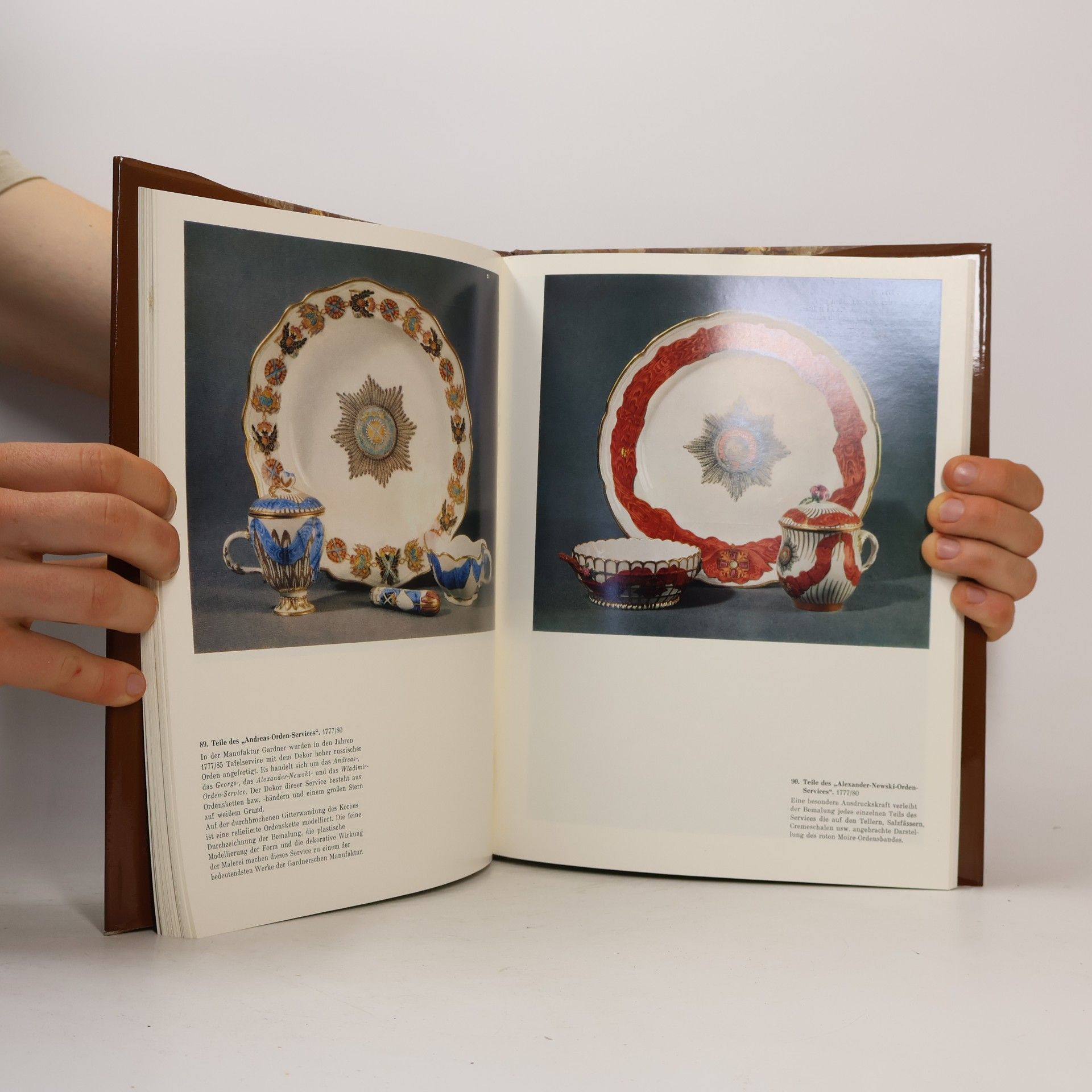 Kolektiv autorů Russische angewandte Kunst