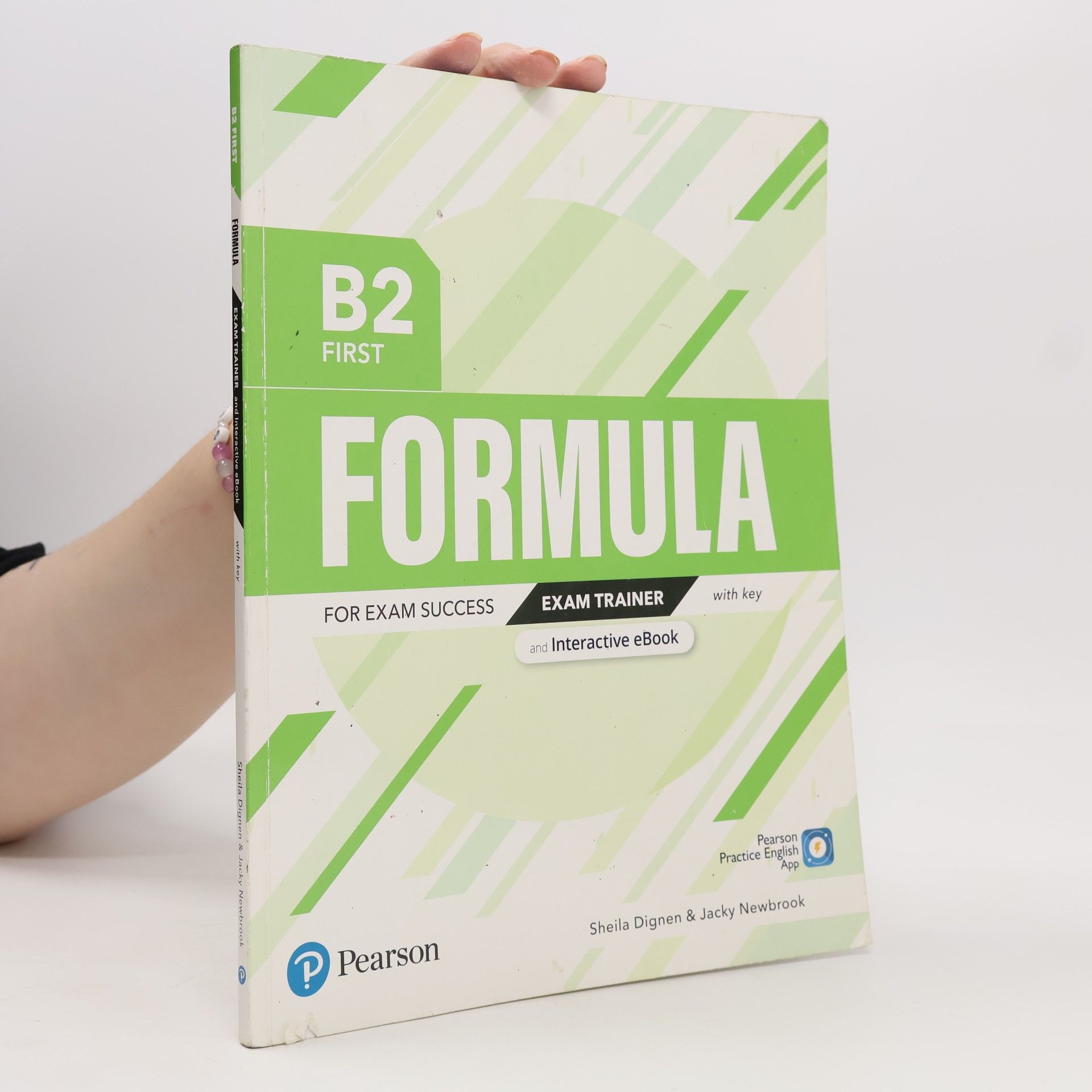 Autorenkollektiv Formula B2 first exam trainer