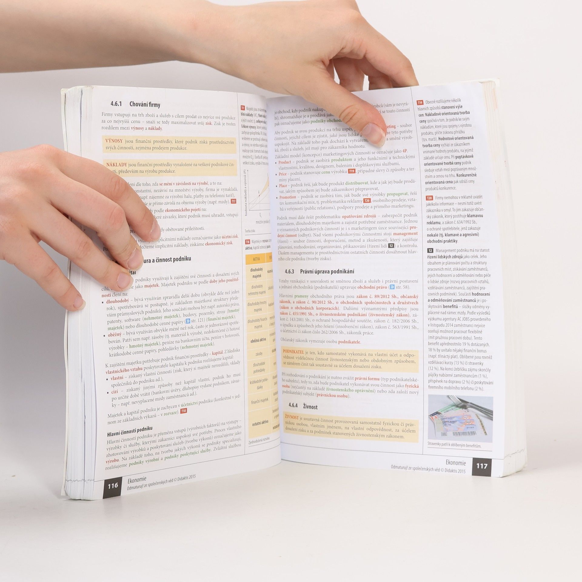 Various authors Odmaturuj! ze společenských věd