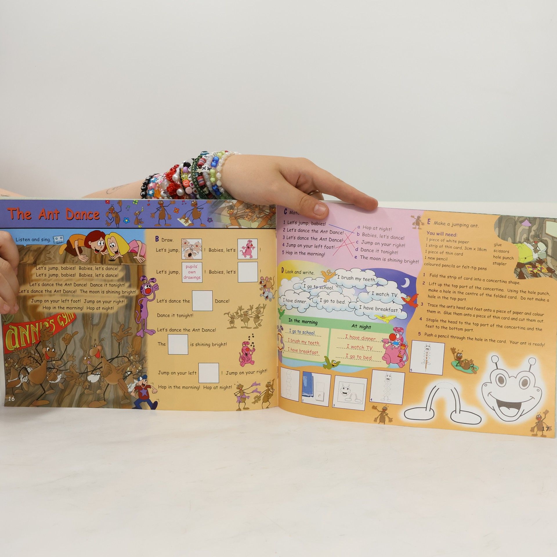 Gill Mackie Super Songs and Activities 2: Teacher's Book