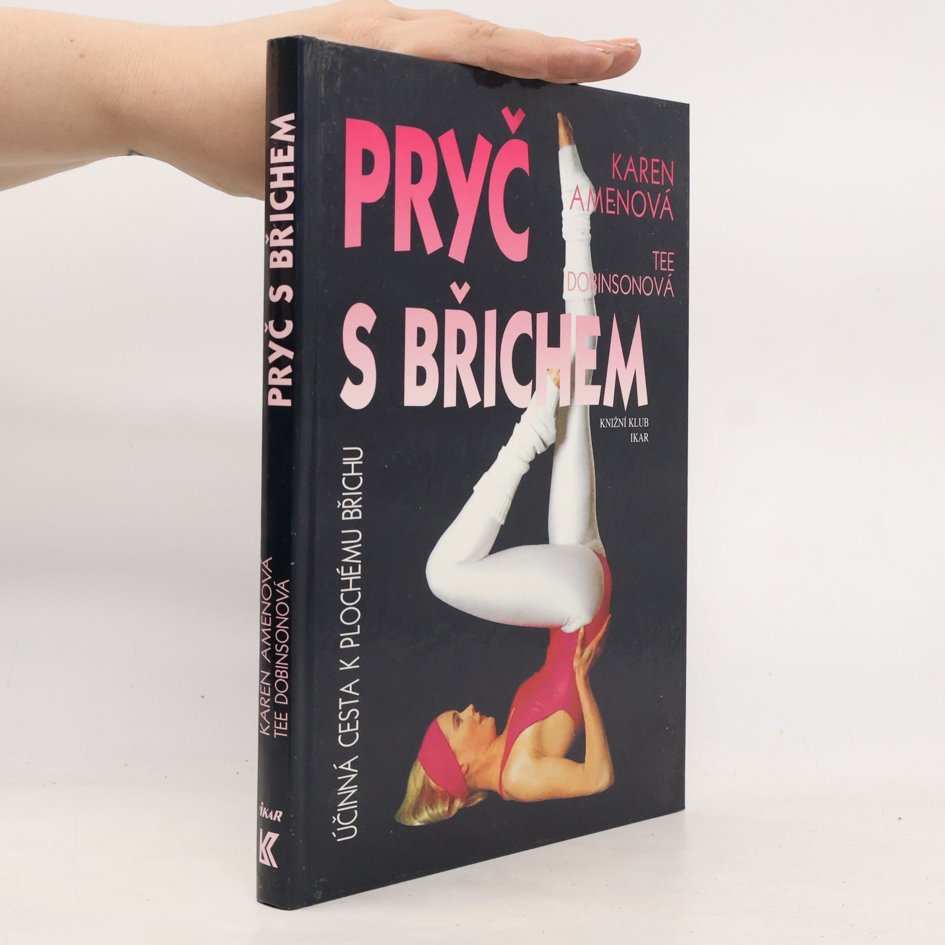 Karen Amen Pryč s břichem