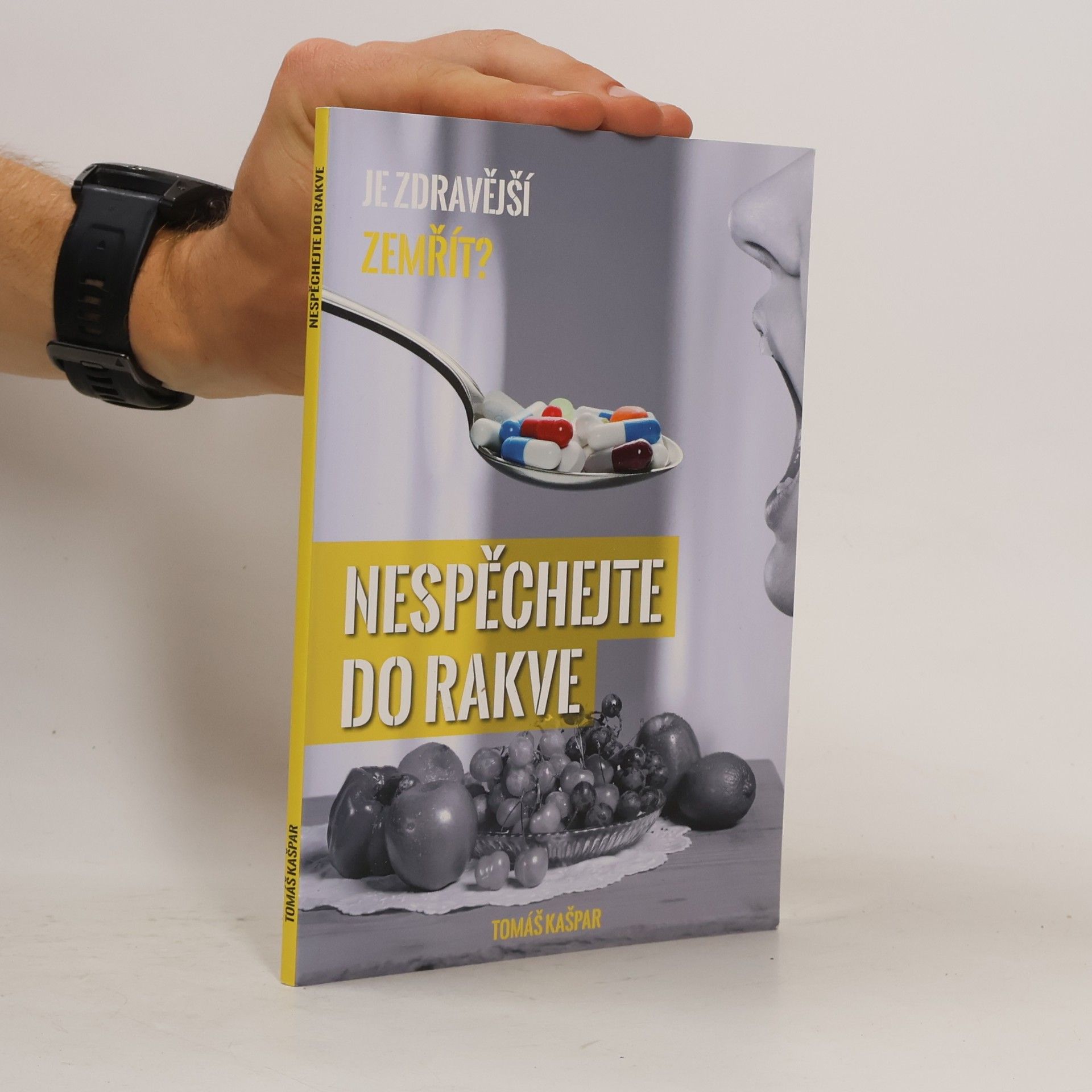 Tomáš Kašpar Nespěchejte do rakve
