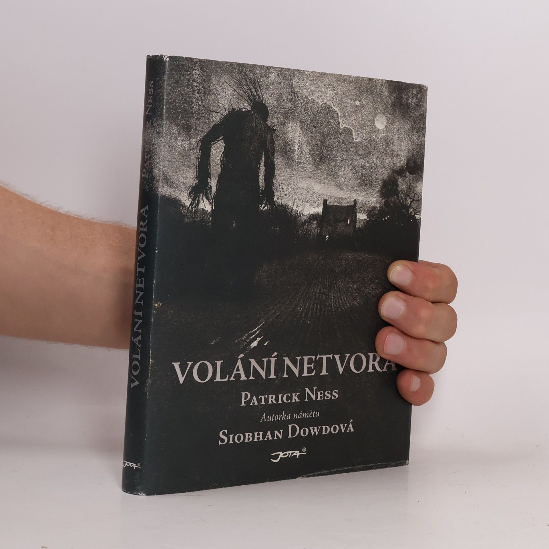 Patrick Ness Volání netvora