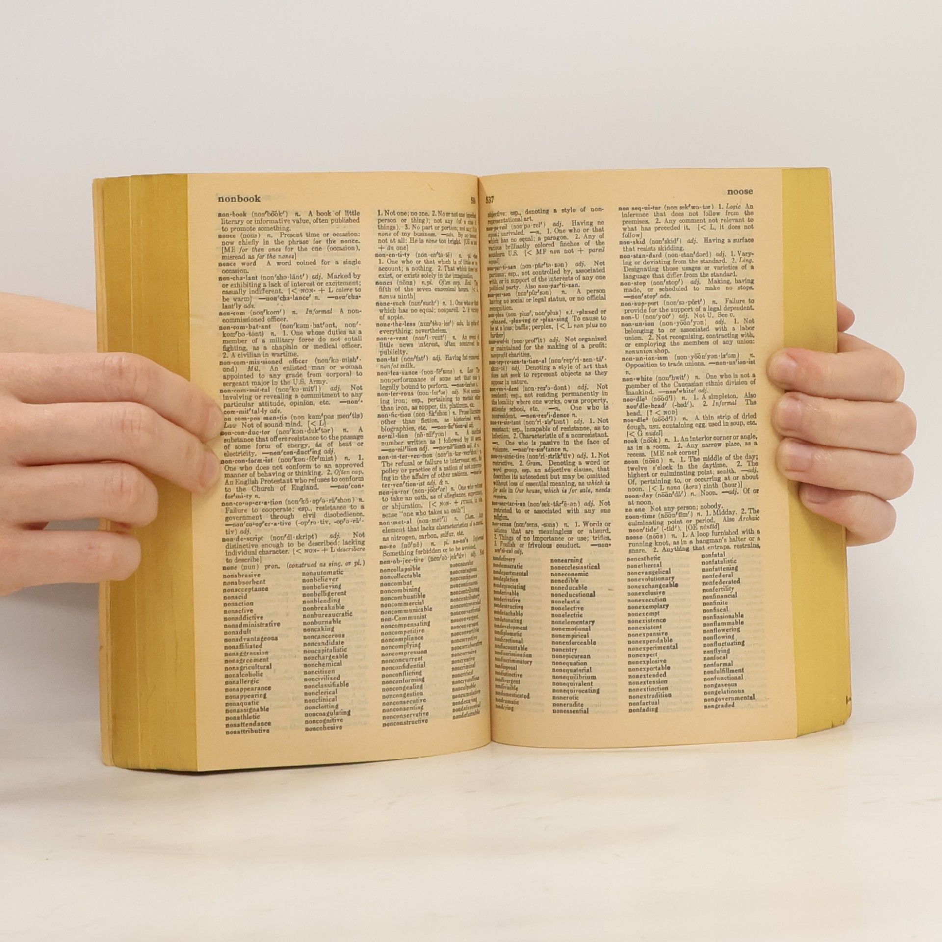 Funk Peter Funk & Wagnalls Standard Dictionary