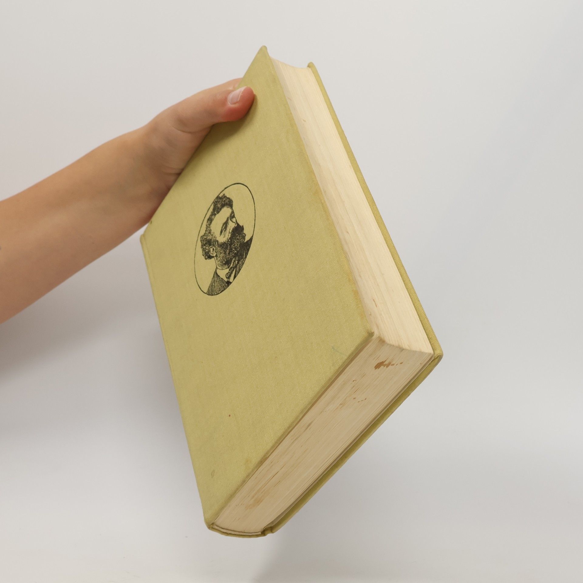 Jules Verne Tajuplný ostrov