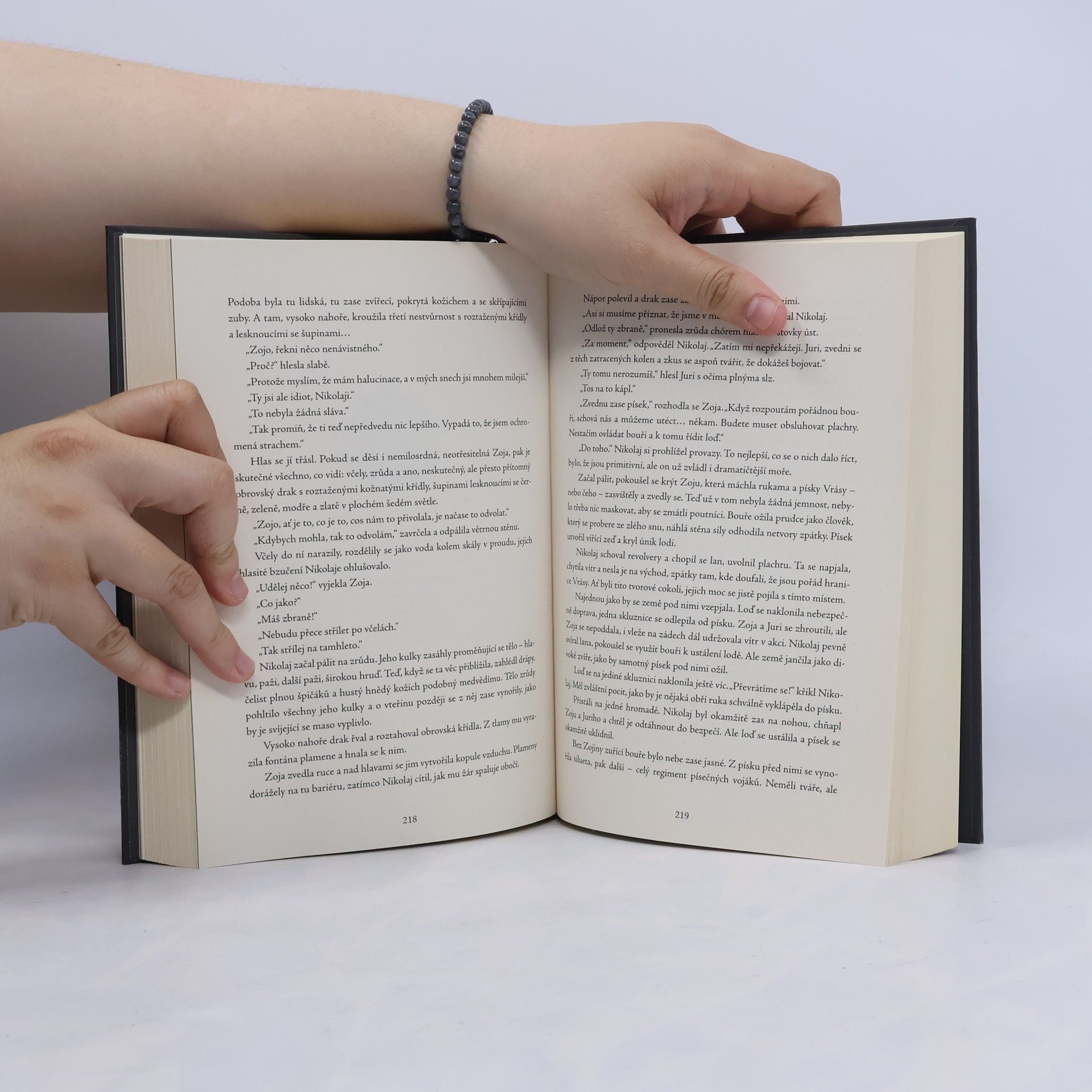 Leigh Bardugo Zjizvený král