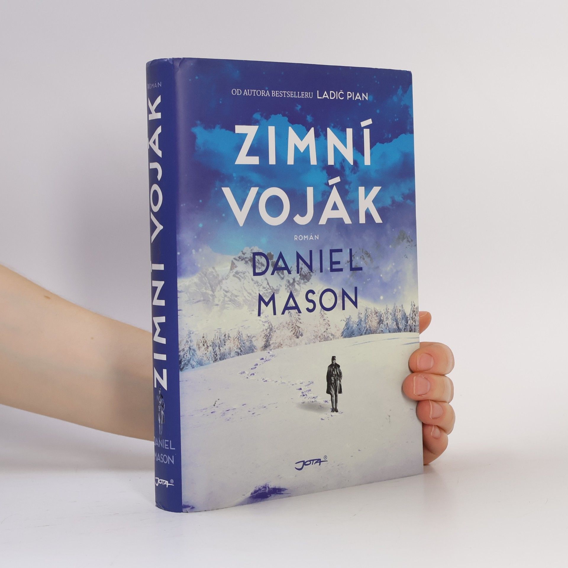 Daniel Mason Zimní voják