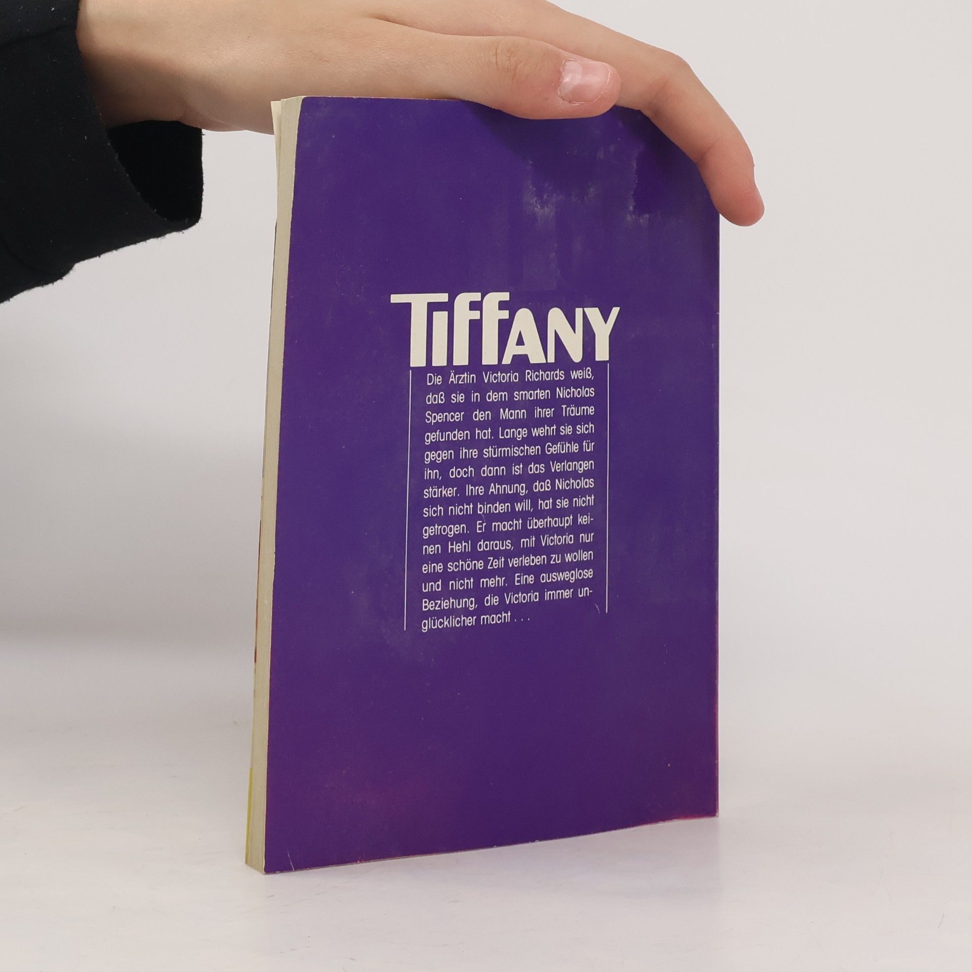 Christine Flynn Tiffany 23/86