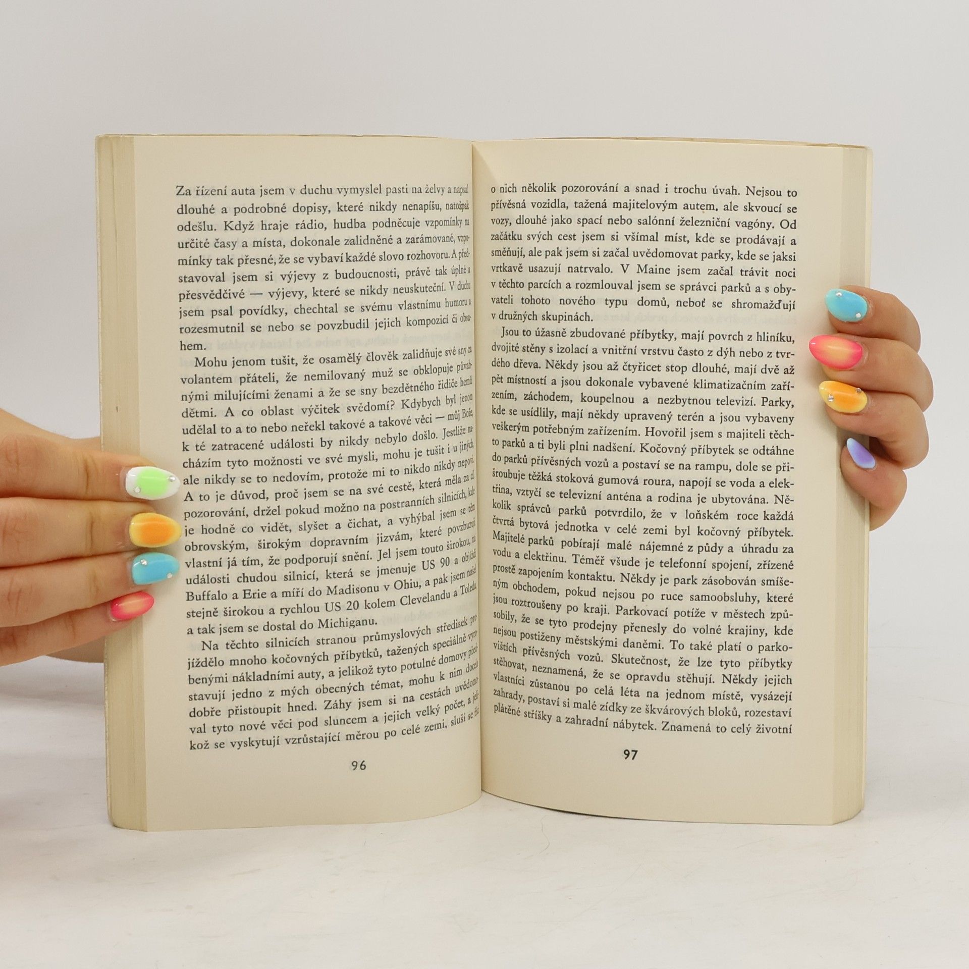John Steinbeck Toulky s Charleym za poznáním Ameriky