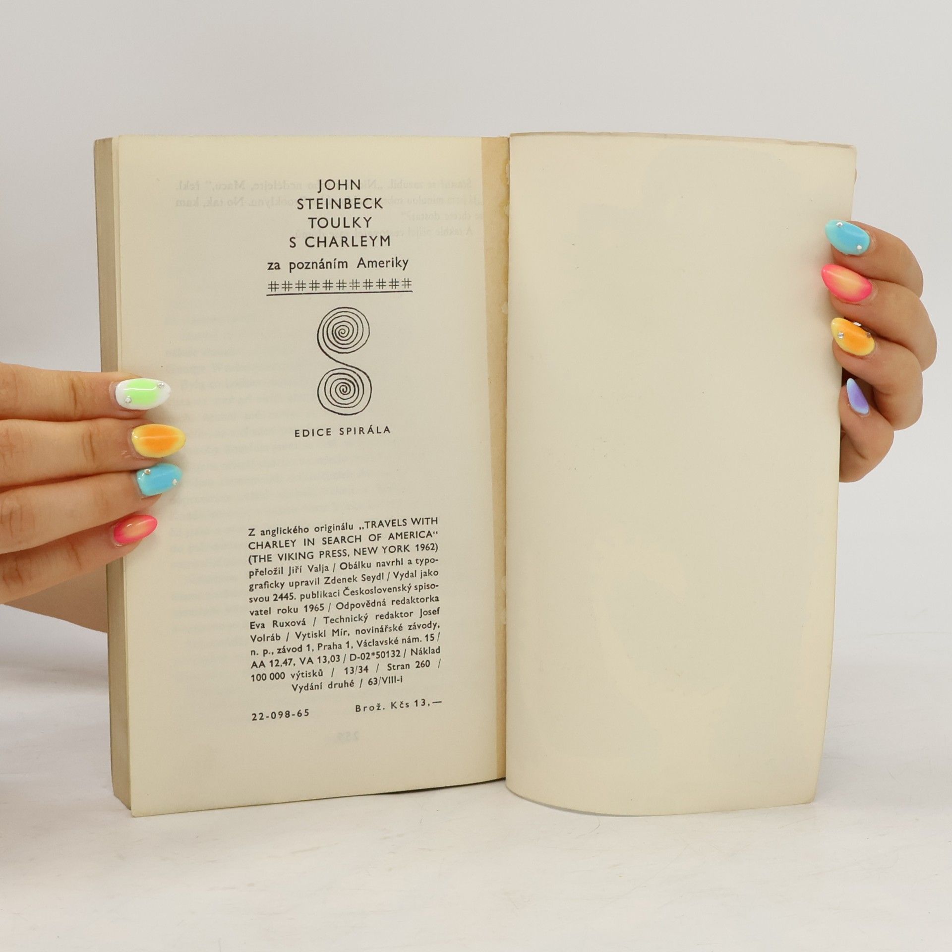 John Steinbeck Toulky s Charleym za poznáním Ameriky